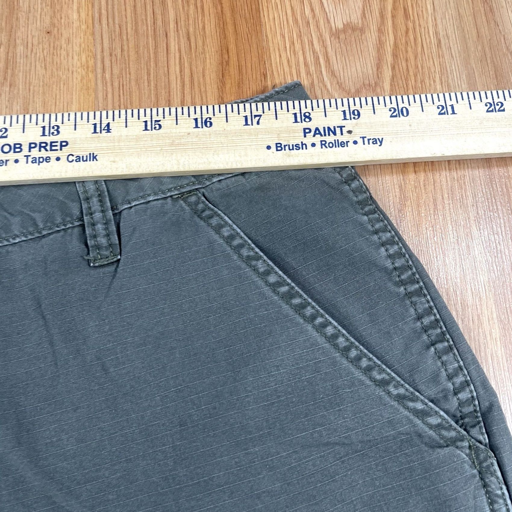 Wrangler VINTAGE Wrangler Cargo Shorts Mens 38 Khaki Olive Green FlatFront Pockets Cargo Short Size US 38 / EU 54 - 5 Thumbnail