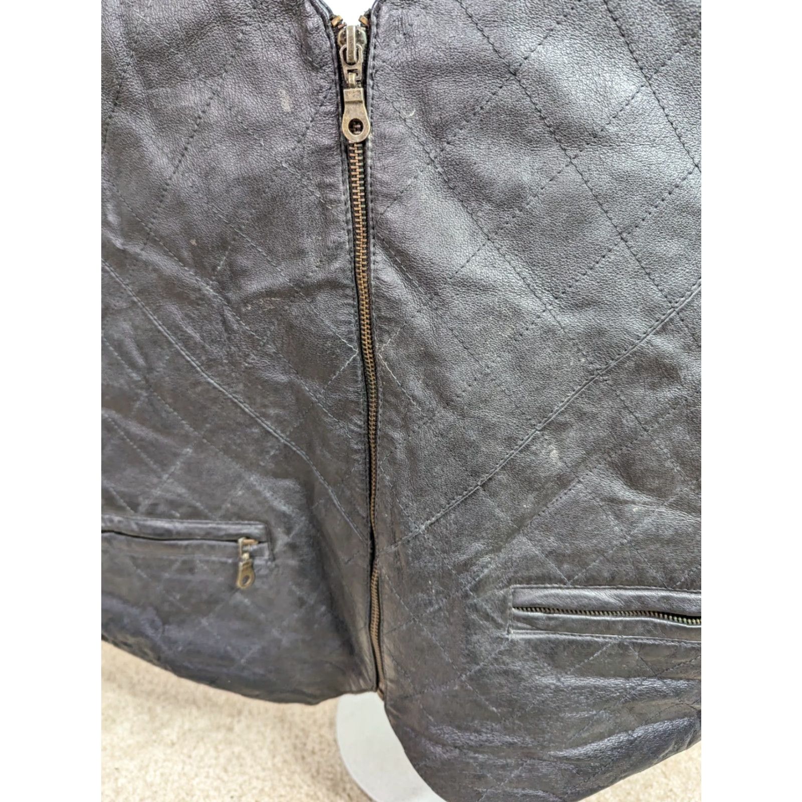 Vintage VINTAGE 90s Quilted Black Leather Biker Vest Men 3XLT Motorcycle Size 59 Pit to Pit 25 Length Size US XXL / EU 58 / 5 - 5 Thumbnail