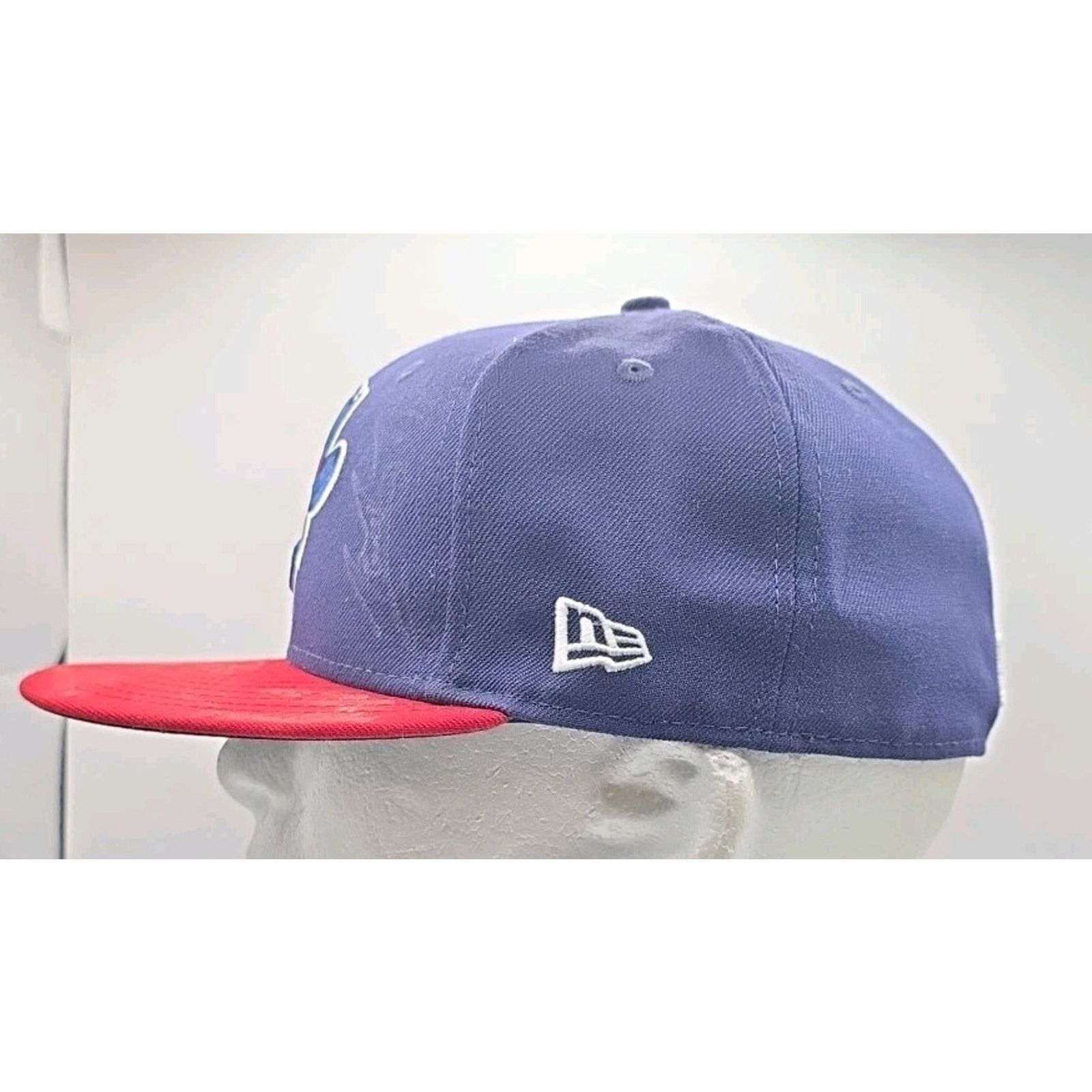 New Era Team Autographed New Era 59fifty QC River Bandits Cap 7 1/8 Size ONE SIZE - 7 Thumbnail