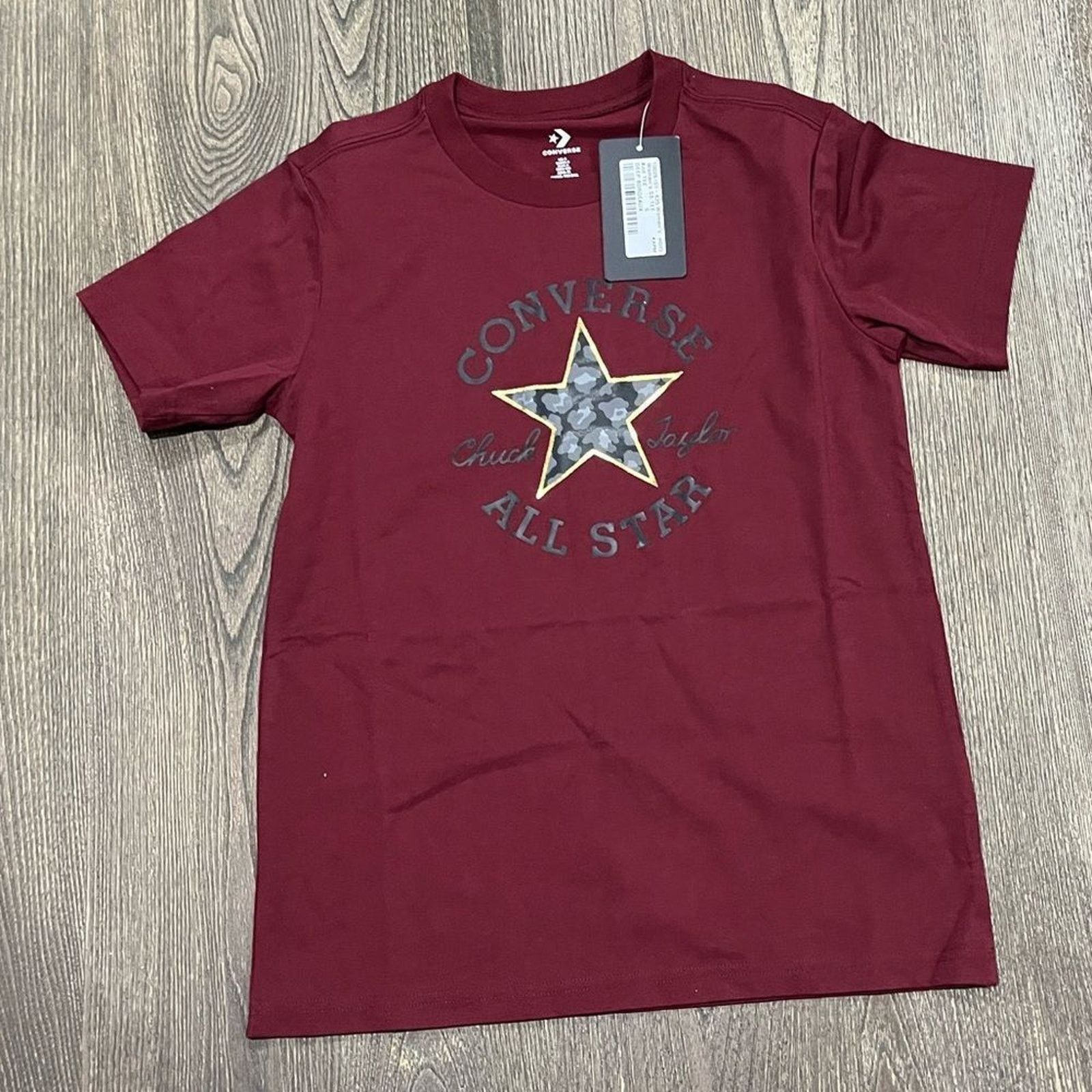 Converse NWT Converse Leopard Chuck Taylor Patch T-Shirt Bordeaux S Size S / US 4 / IT 40 - 1 Thumbnail