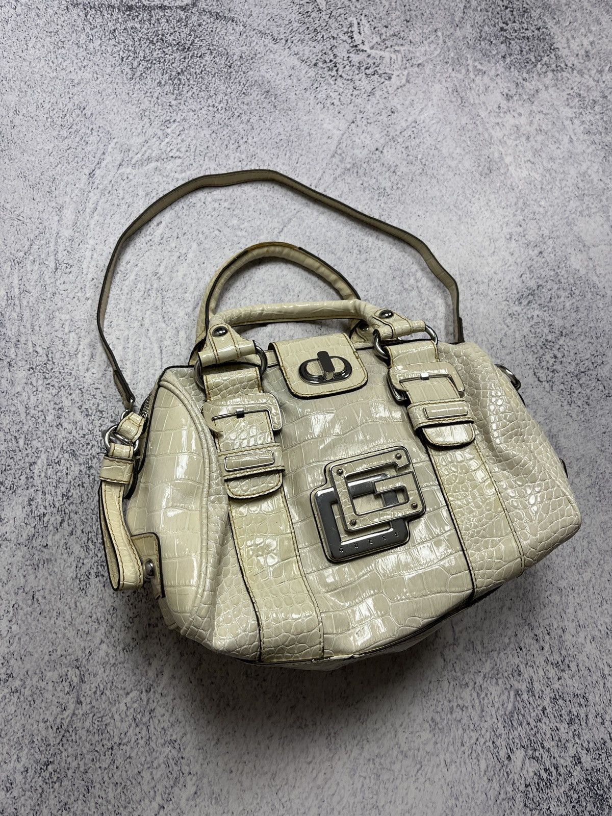 Guess Guess Vintage Buckle Logo Shoulder Bag 00’s Y2k Avant Garde Size ONE SIZE - 4 Thumbnail