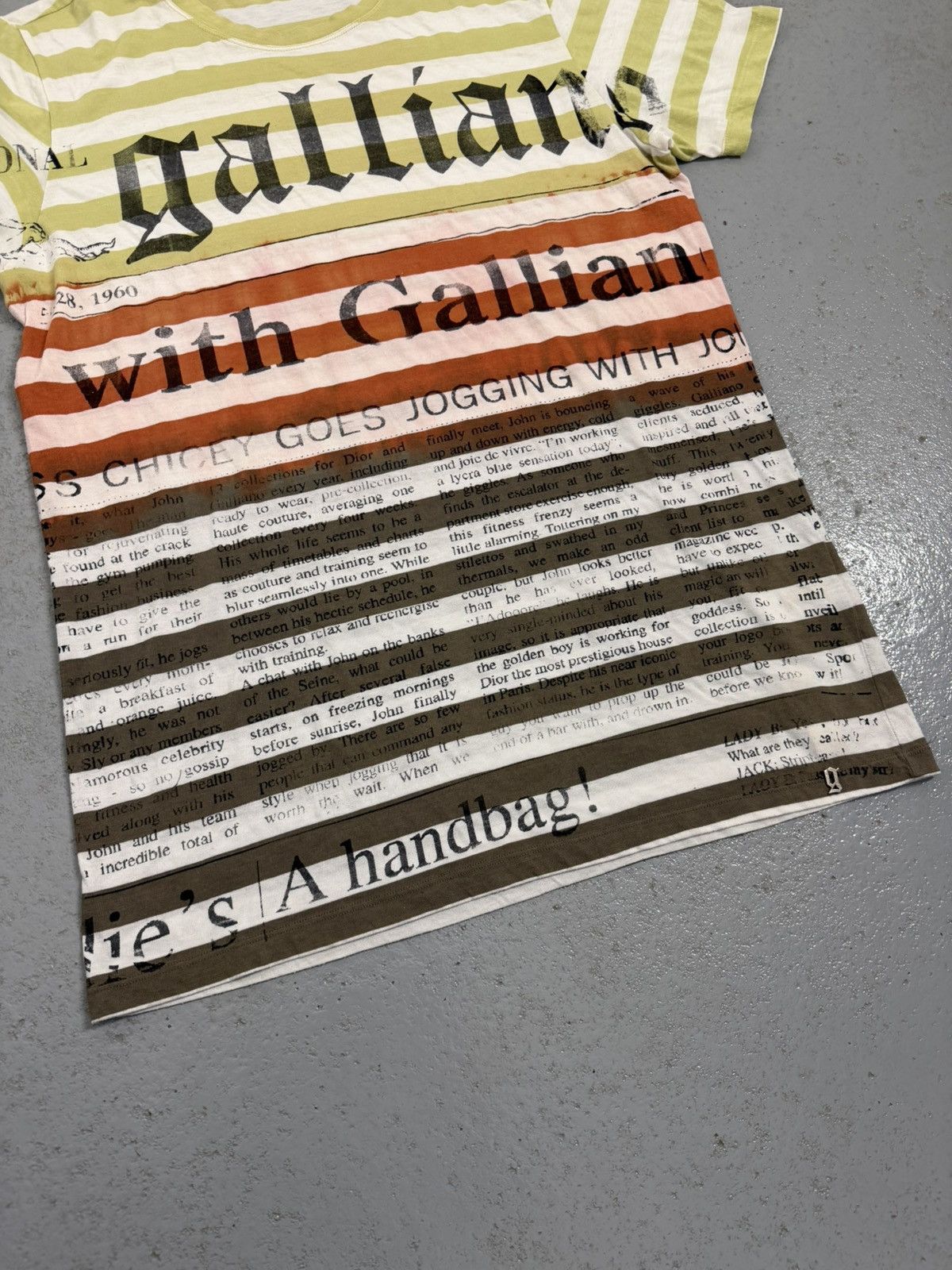 John Galliano Vintage John Galliano Gazette T-Shirt Size US XXL / EU 58 / 5 - 3 Thumbnail