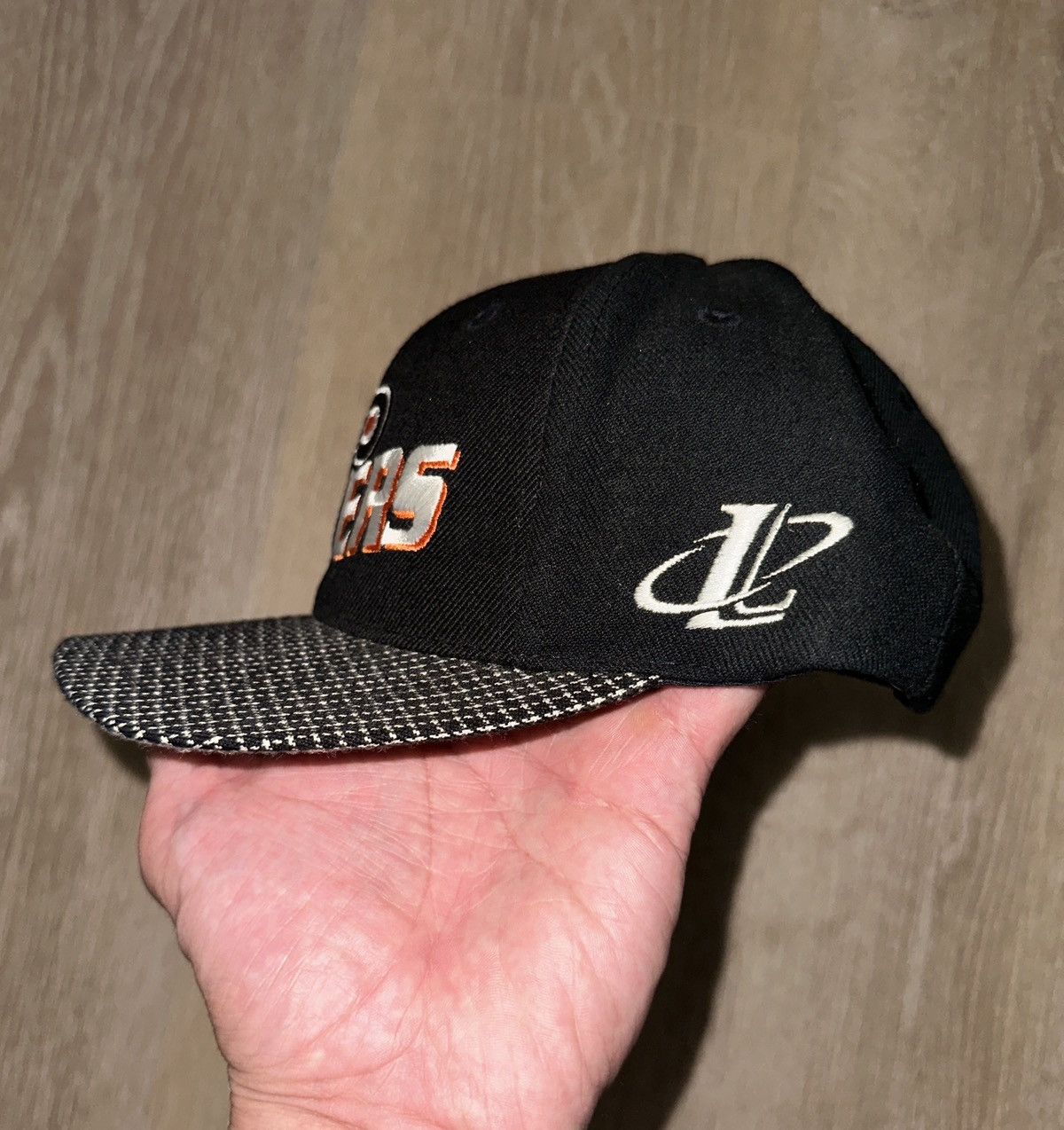 Logo Athletic Vintage Philadelphia Flyers Logo Athletic Strapback Hat Size ONE SIZE - 2 Thumbnail