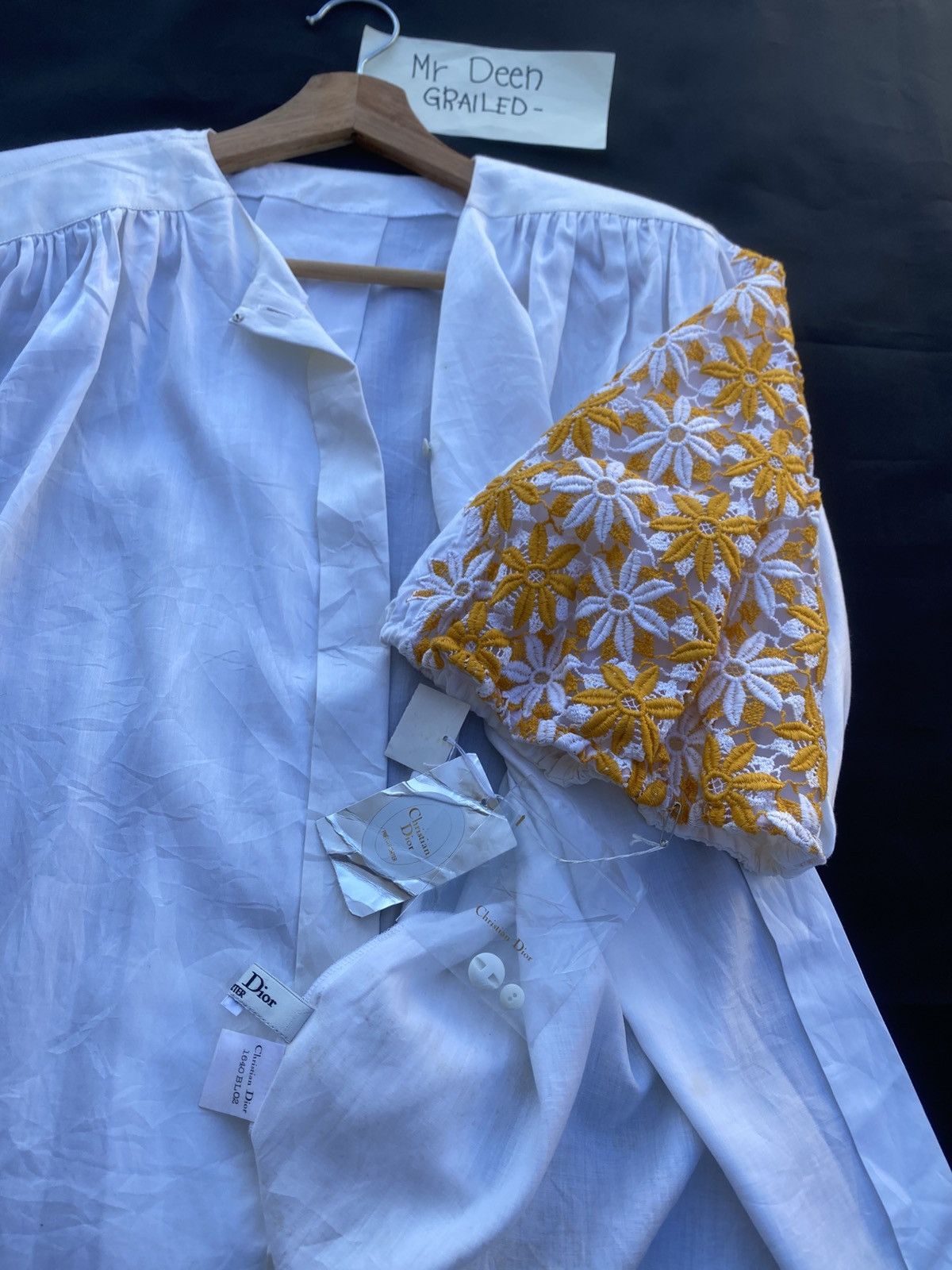 Christian Dior Monsieur Vintage Christian Dior Embroidered Balloon Sleeve Blouse Size M / US 6-8 / IT 42-44 - 15 Thumbnail