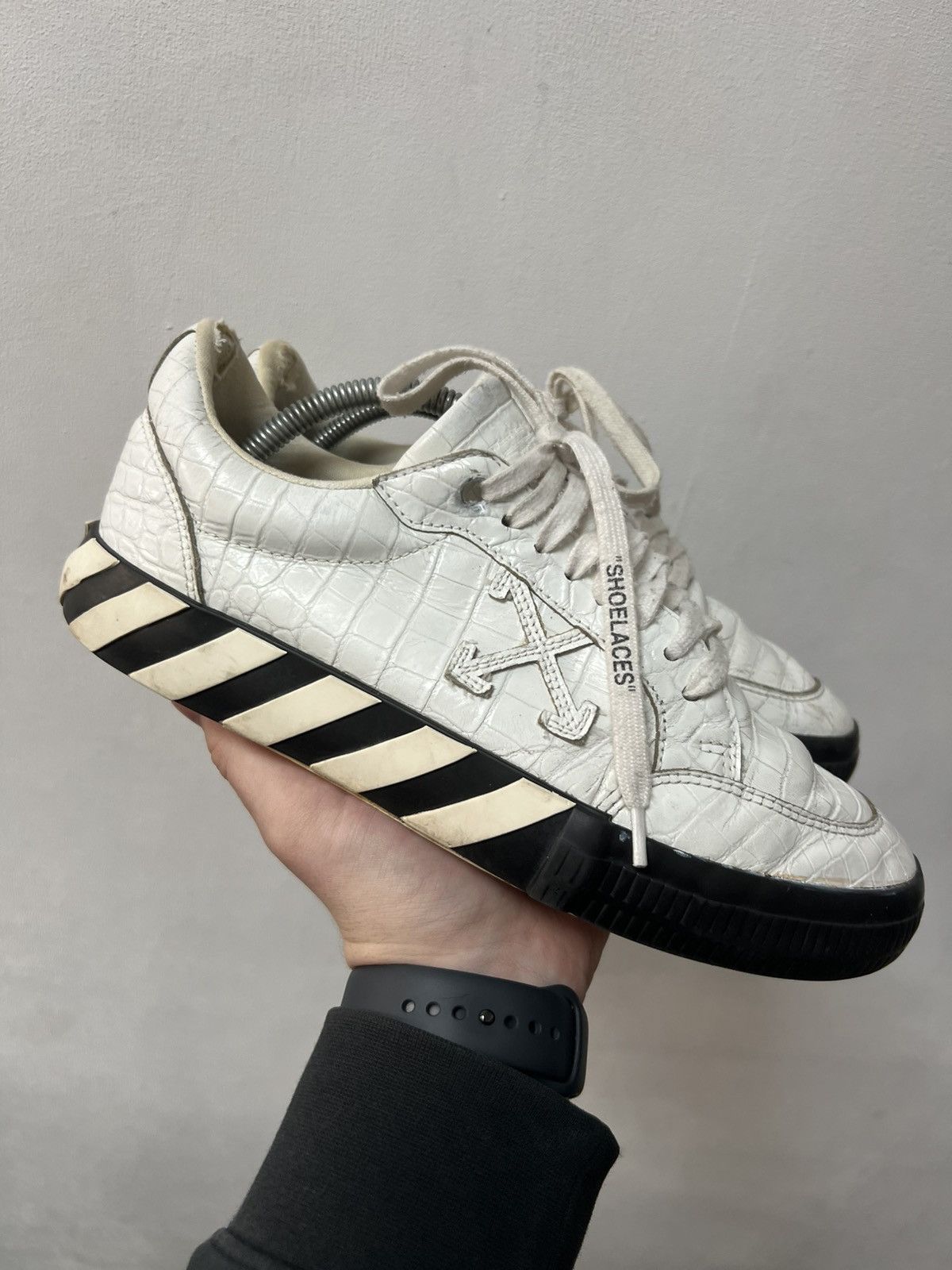 Off-White Off-White Low Vulcanized white/white Sneaker Leather Size US 8 / EU 41 - 1 Thumbnail