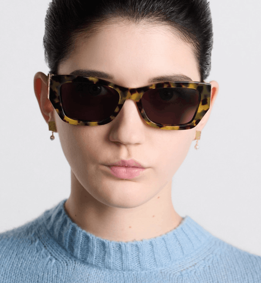 Dior o1w1db10725 Size : OS / MISSS1 S1I Sunglasses in Brown/Honey Size ONE SIZE - 4 Thumbnail