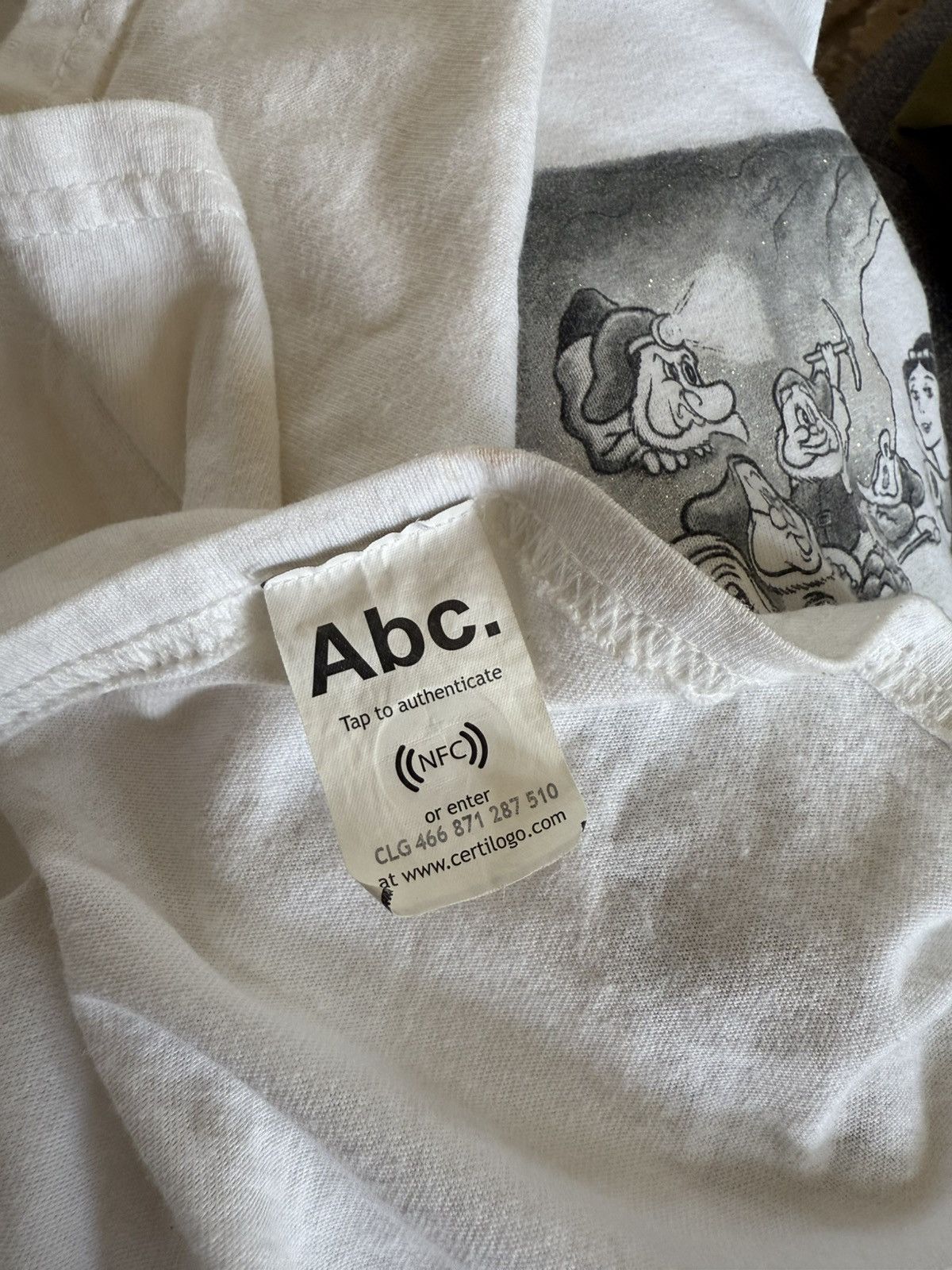 Advisory Board Crystals Advisory Board Crystals t-shirt Size US XL / EU 56 / 4 - 5 Thumbnail