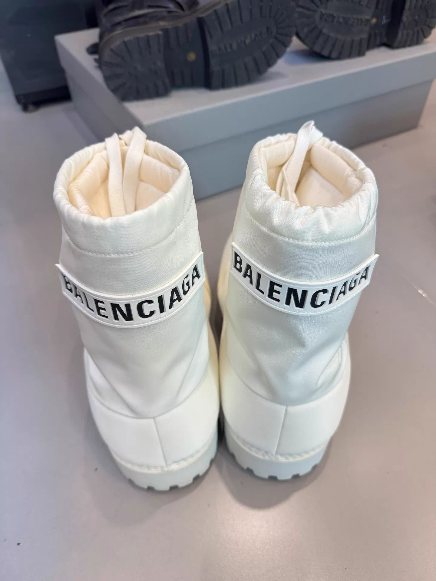 Balenciaga Balenciaga Alaska FW24 SKIWEAR women's white snow boots New Size US 5.5 / IT 35.5 - 2 Thumbnail