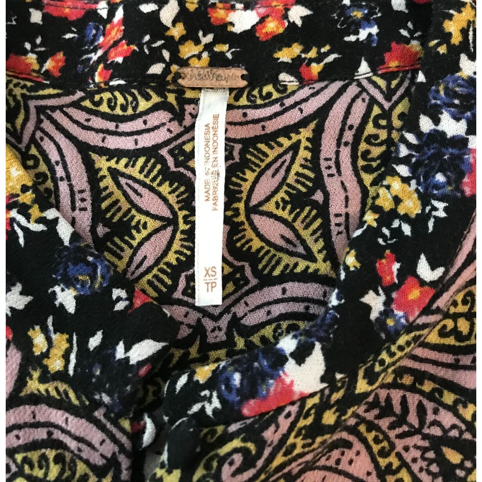 Free People Free People Wildflower Fields Henley Bohemian Tunic Size XS / US 0-2 / IT 36-38 - 8 Thumbnail