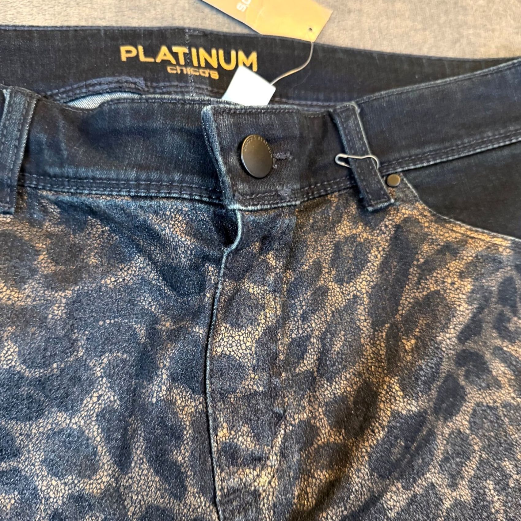 Vintage Chico's Jegging Womens 2 Blue Metallic Animal Print Stretch Slim Button Zip Five-Pocket Jeans Size 26" / US 2 / IT 38 - 5 Thumbnail