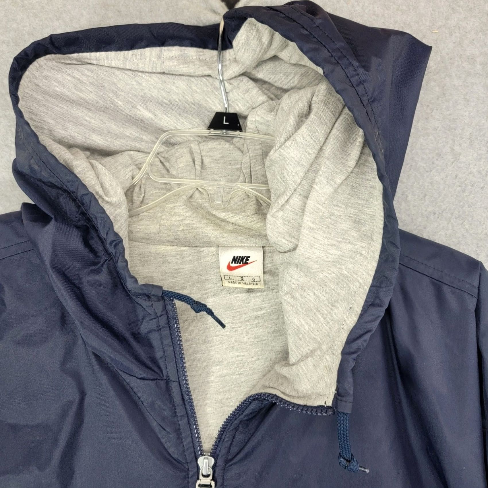 Nike Nike Vintage Windbreaker Jacket Mens L Navy Blue Full Zip Hooded Jersey 90s Retro Sportswear Size US L / EU 52-54 / 3 - 2 Thumbnail