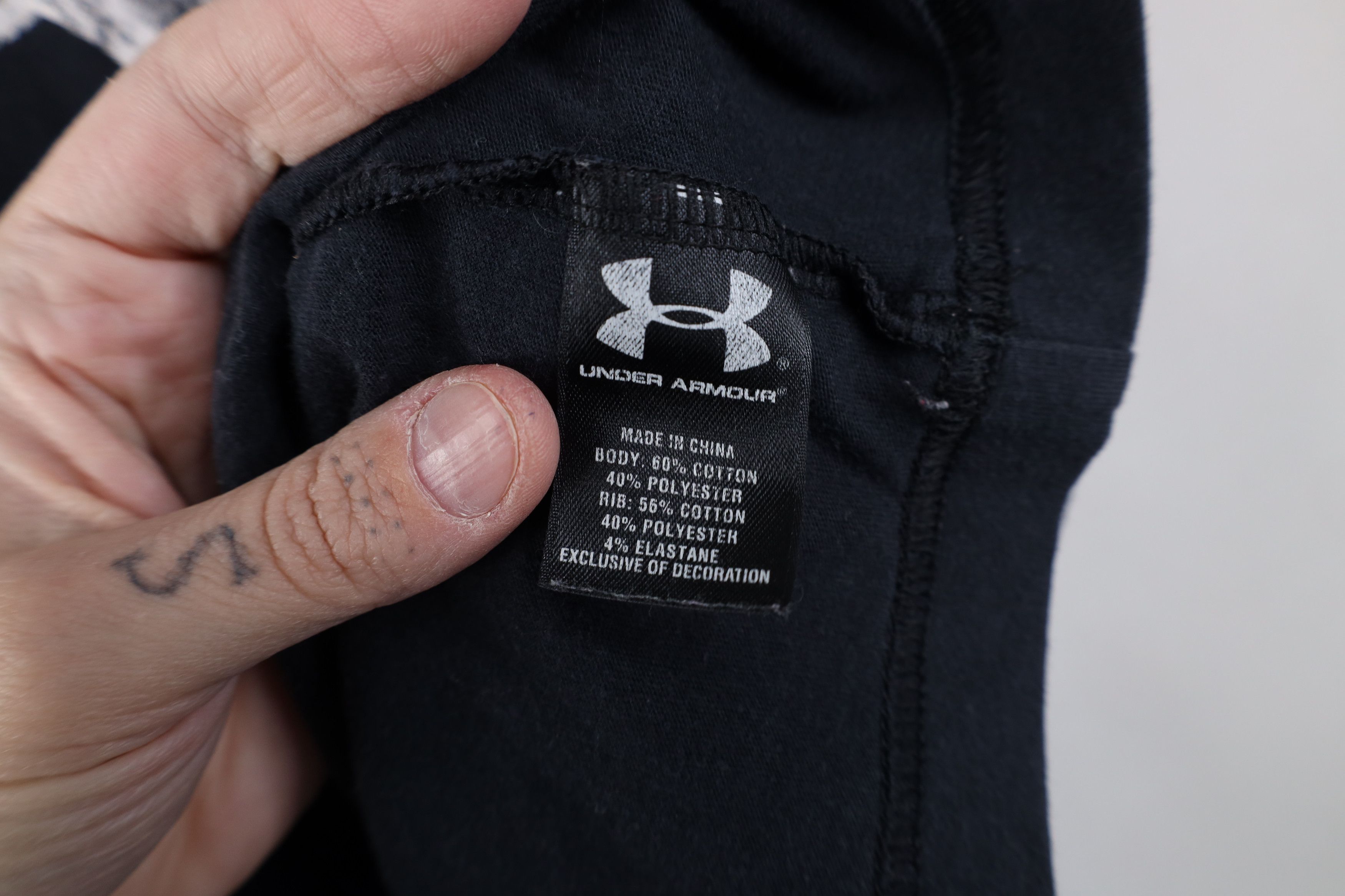 Under Armour Under Armour Mountain Big Logo Short Sleeve T-Shirt Black Size US XL / EU 56 / 4 - 8 Thumbnail