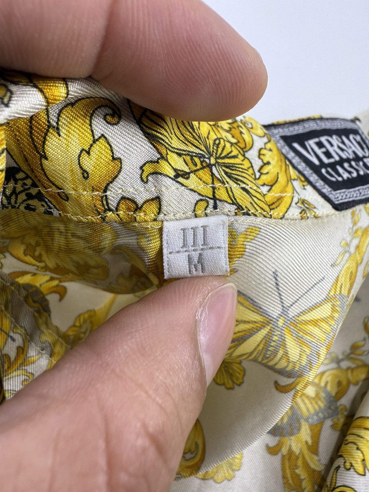 Versace Versace Baroque Butterfly Print Silk Shirt Size US M / EU 48-50 / 2 - 9 Thumbnail