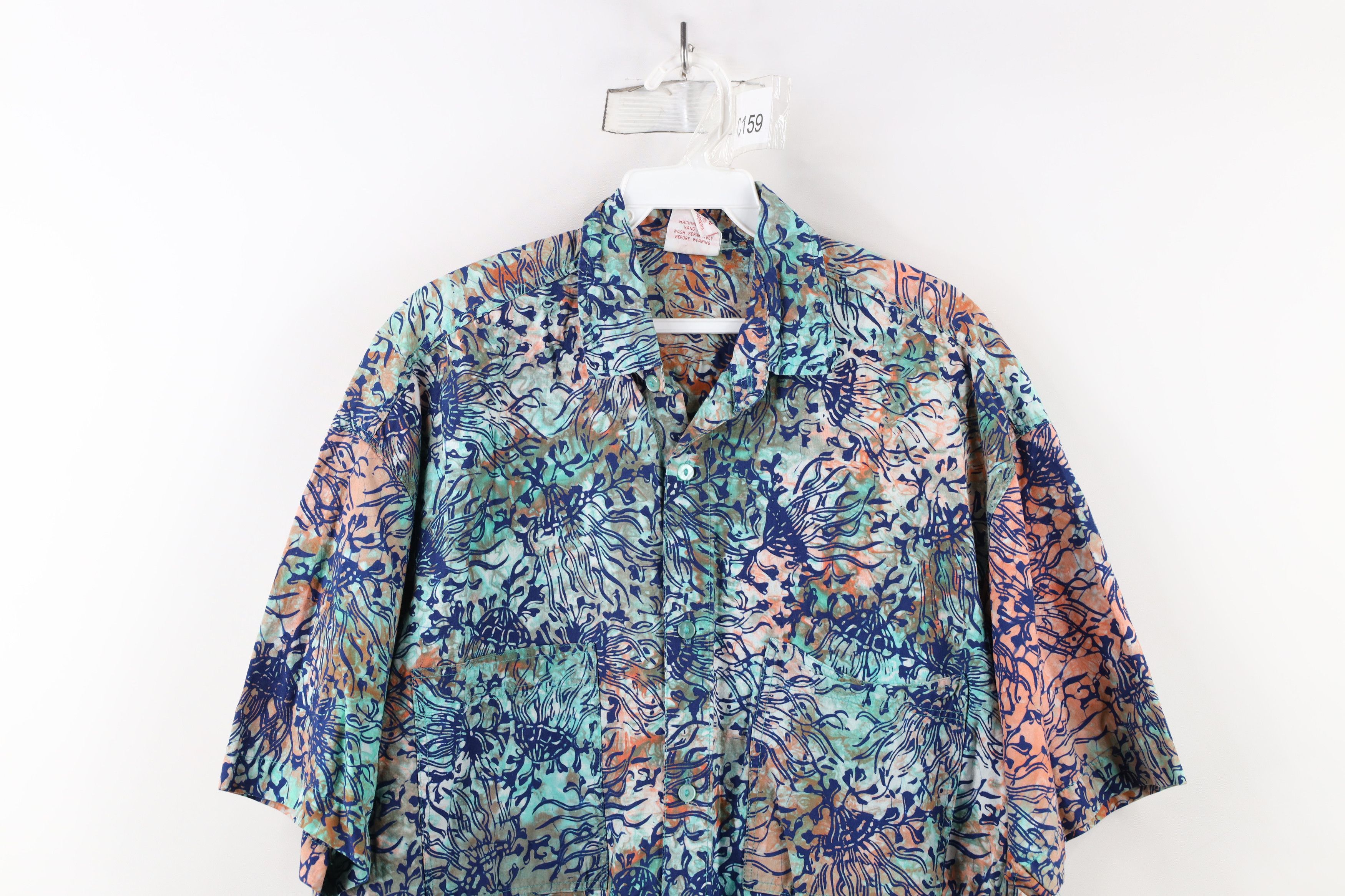 Vintage Vintage 90s Streetwear Abstract Fish Baggy Surf Button Shirt Size US M / EU 48-50 / 2 - 2 Thumbnail