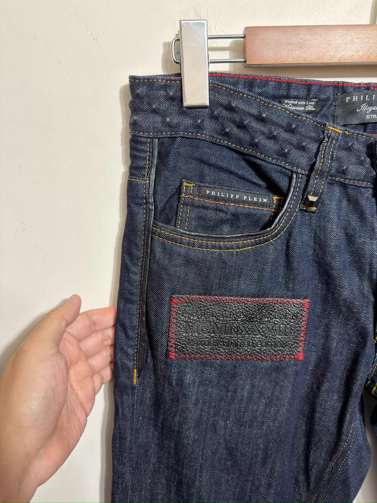 Philipp Plein Philipp Plein Low-Rise Slim Heavyweight Jeans 30/32/33/34 Size US 30 / EU 46 - 3 Thumbnail