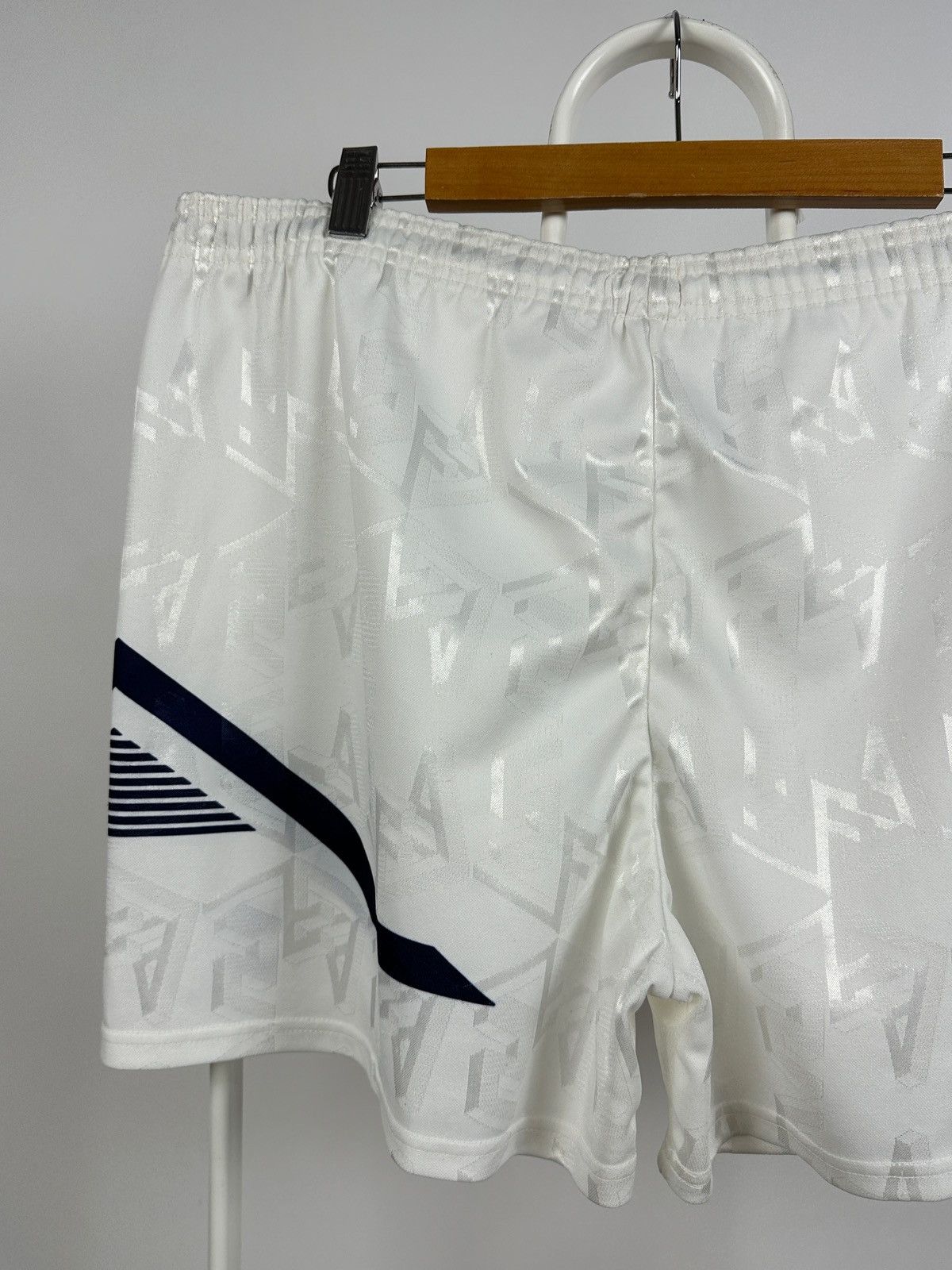 Umbro × Vintage 1991-1994 Umbro Scotland Home Soccer Shorts Size US 36 / EU 52 - 9 Thumbnail