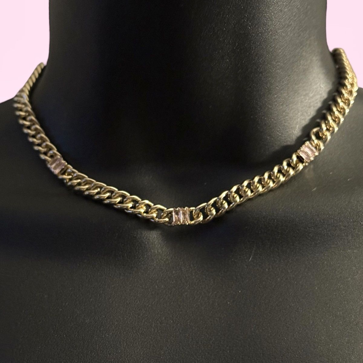 Other Gold tone Curb link pink gemstones necklace Size ONE SIZE - 1 Thumbnail