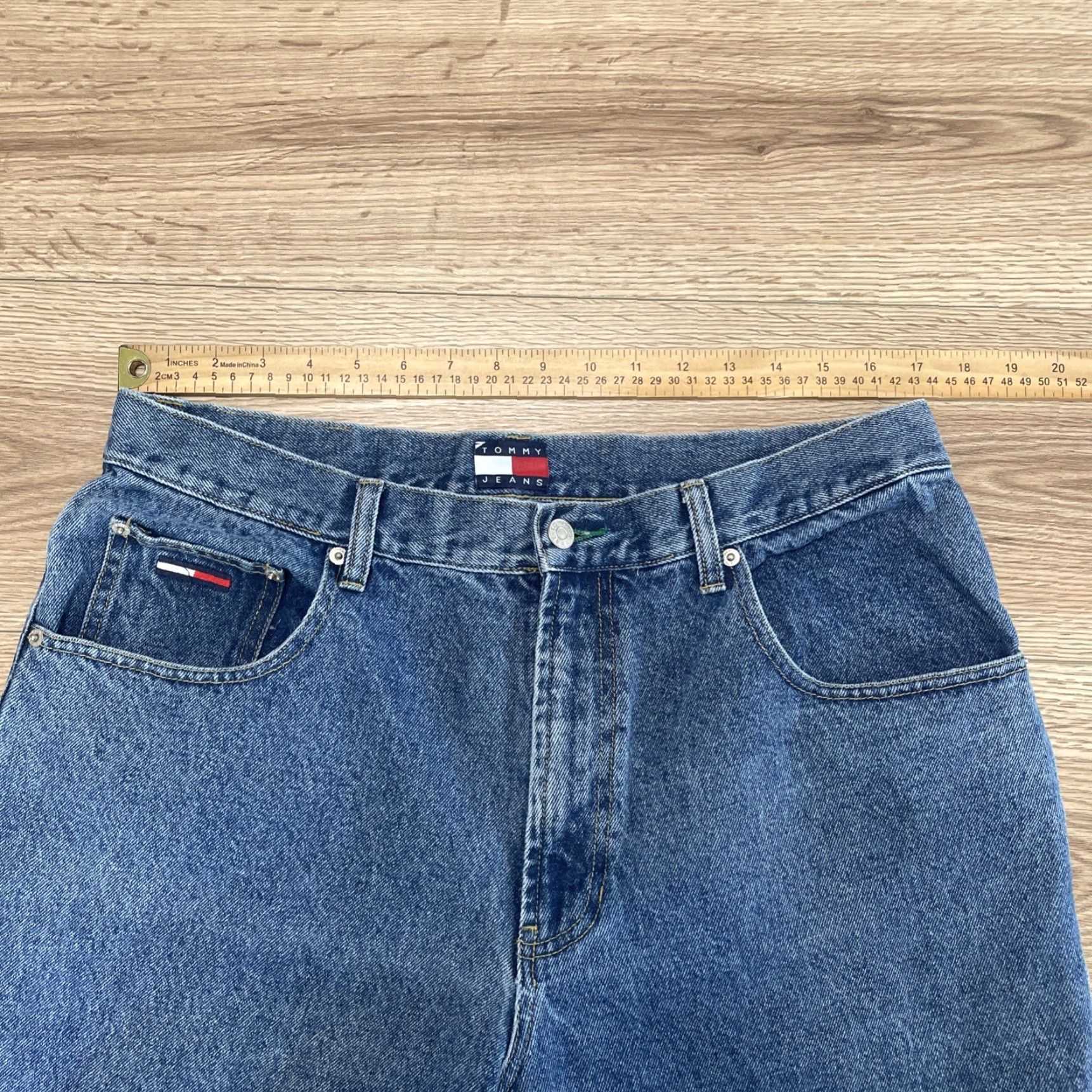 Tommy Hilfiger VINTAGE Tommy Hilfiger Jeans Men 36x32 Relaxed Straight Leg Blue Cotton Flag 2000s Size US 36 / EU 52 - 3 Thumbnail