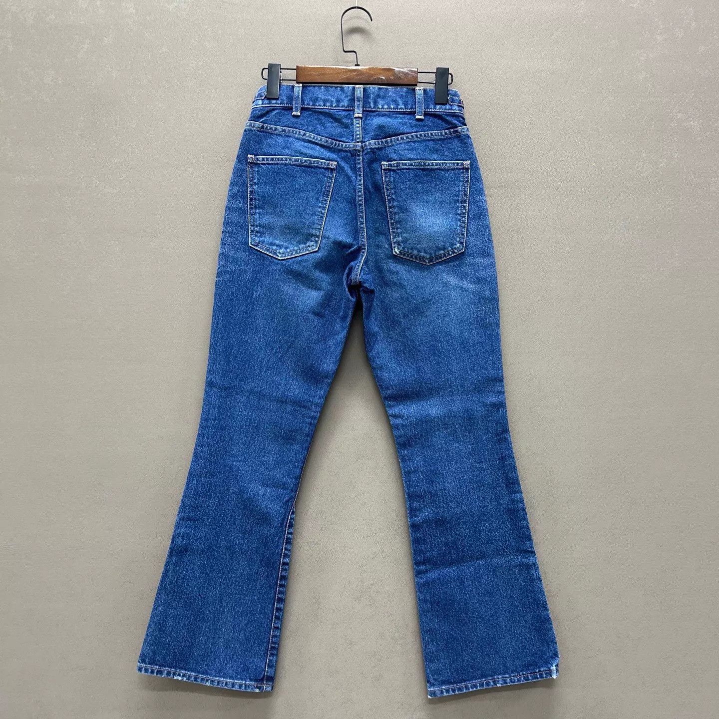 Celine Celine Washed Straight Jean Gold Button 27 Size 27" / US 4 / IT 40 - 2 Thumbnail