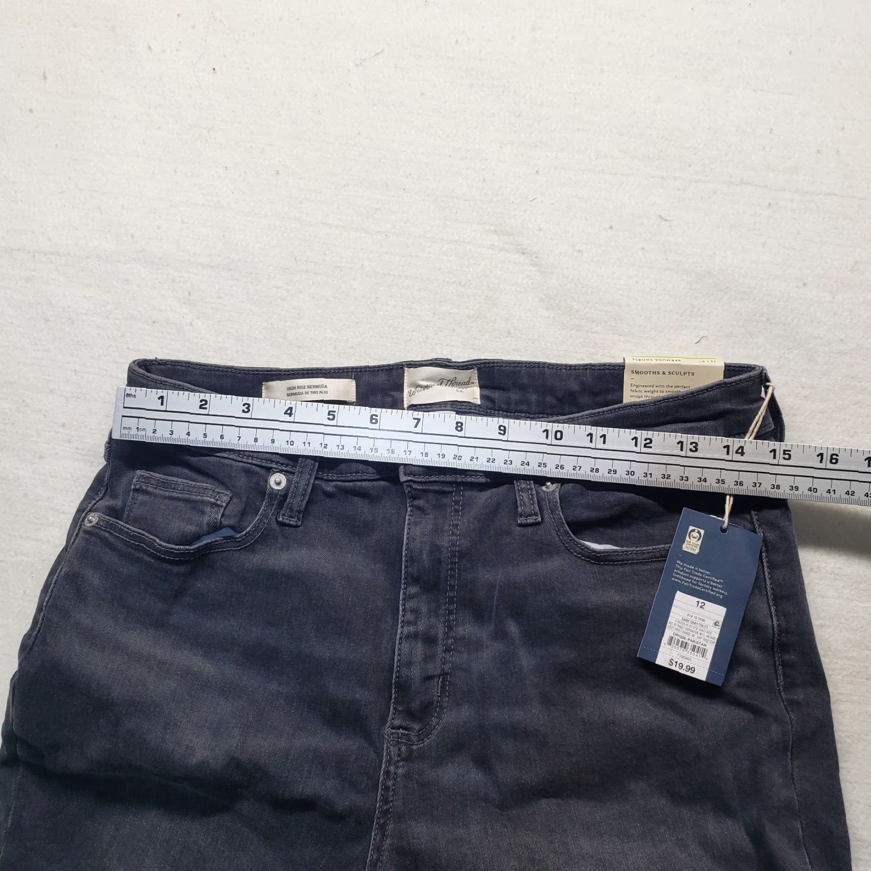 Vintage NEW Universal Thread Bermuda Shorts Women's 12/31R 5-Pocket High Rise Cotton Blend Denim Blue 12 Regular Womens Bermuda Shorts Size 34" / US 12 / IT 48 - 4 Thumbnail