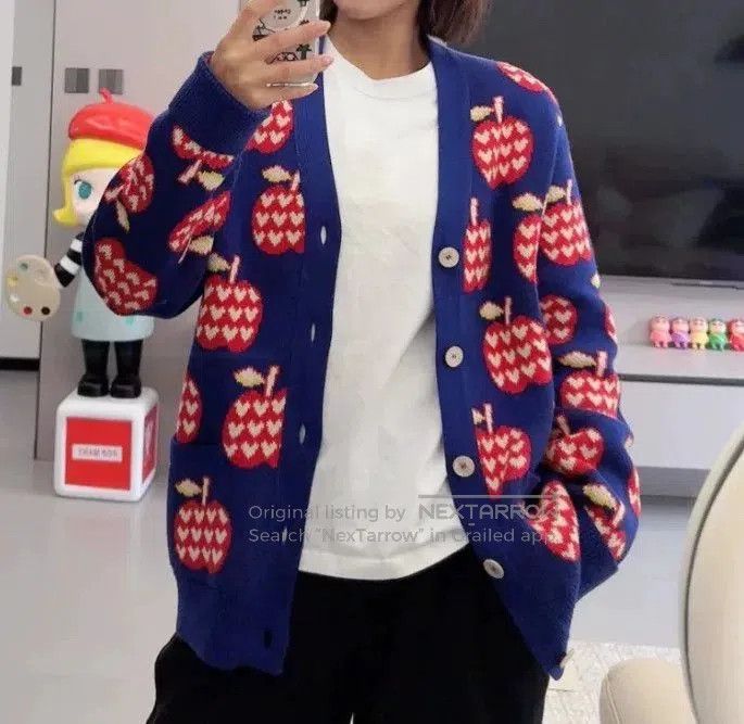 Gucci blue apple knit cardigan by gucci. Size M / US 6-8 / IT 42-44 - 5 Thumbnail