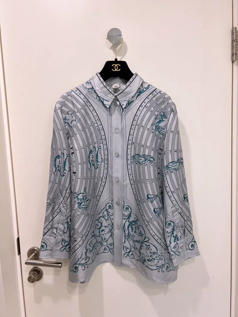 Hermes Hermes Constellation Compass Series Silk Printed Shirt Jac Size XS / US 0-2 / IT 36-38 - 1 Thumbnail