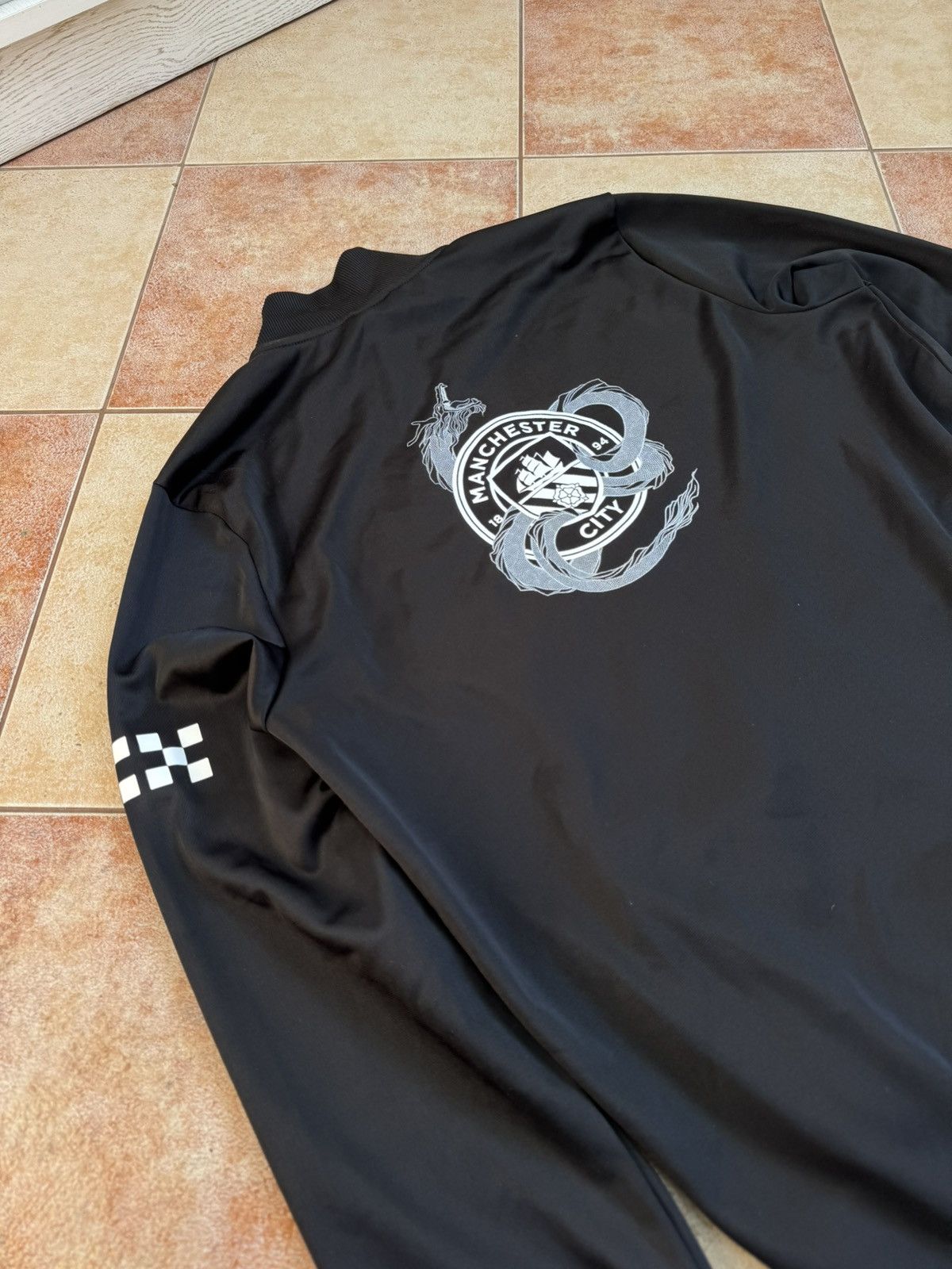 Puma Manchester City 2023-2024 Year of the Dragon Soccer Kit Size US M / EU 48-50 / 2 - 3 Thumbnail