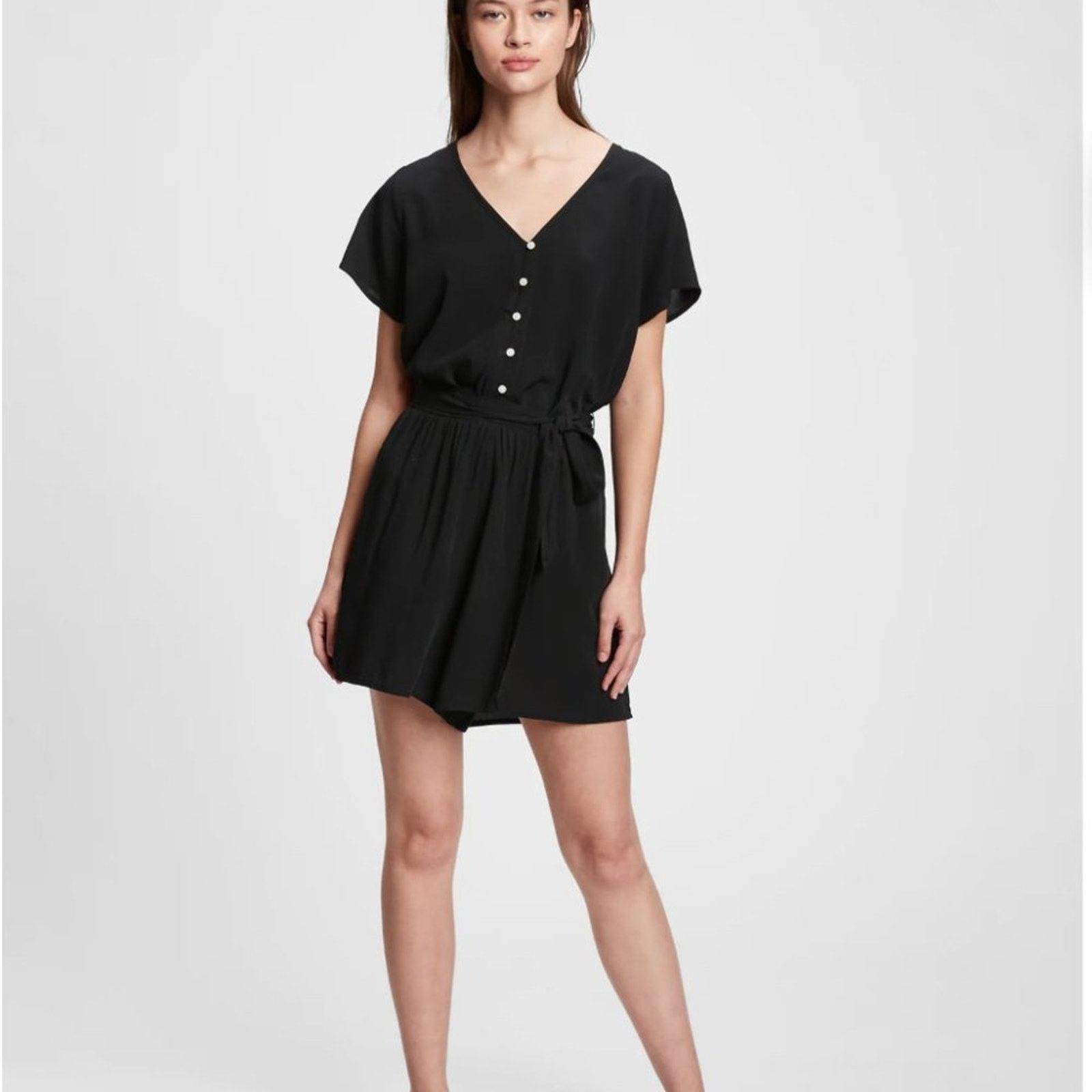 Gap GAP Factory Black Easy Button-Front Romper Size 27" / US 4 / IT 40 - 2 Thumbnail