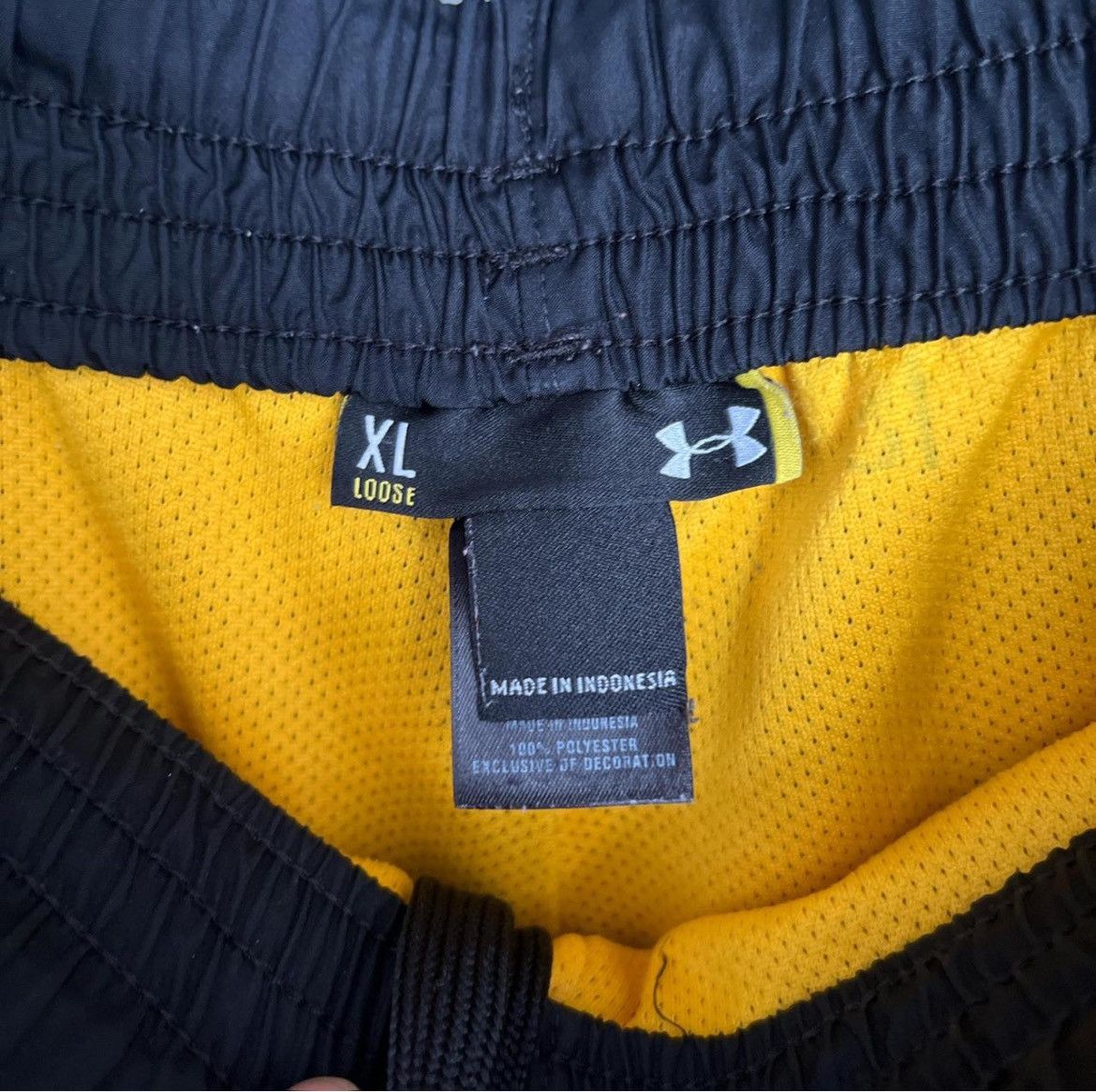 Under Armour Under Armor Track Pants - Black and Yellow Size US 36 / EU 52 - 4 Thumbnail