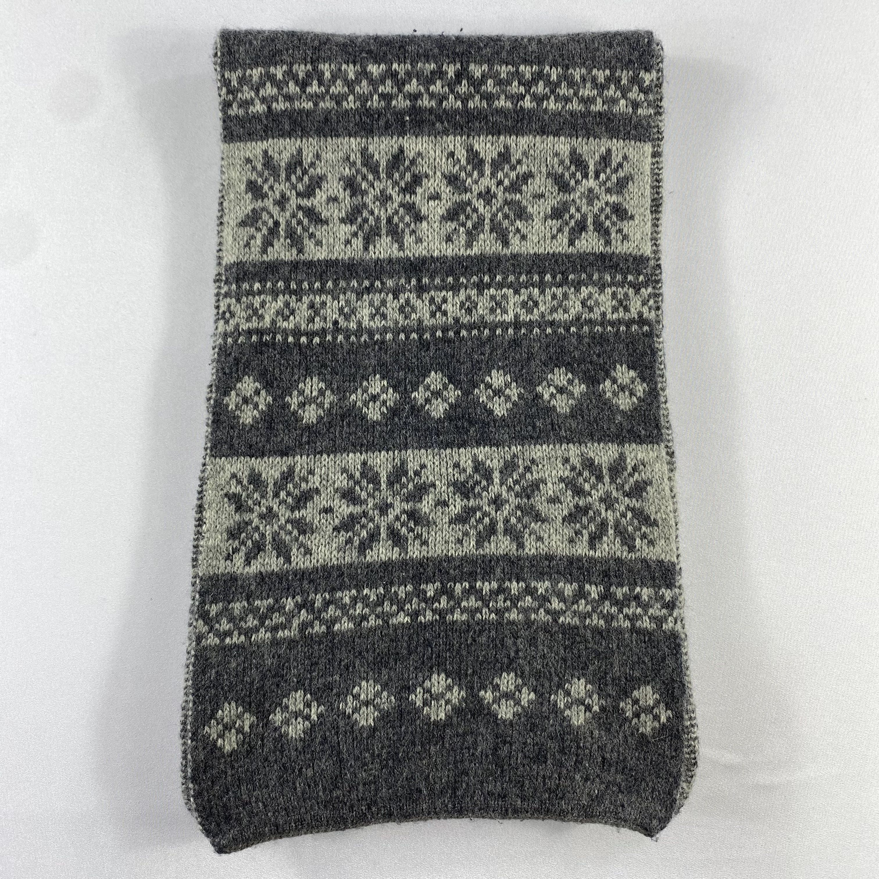 Yohji Yamamoto INED By Yohji Yamamoto Scarf Neck Wrap Muffler Size ONE SIZE - 2 Thumbnail