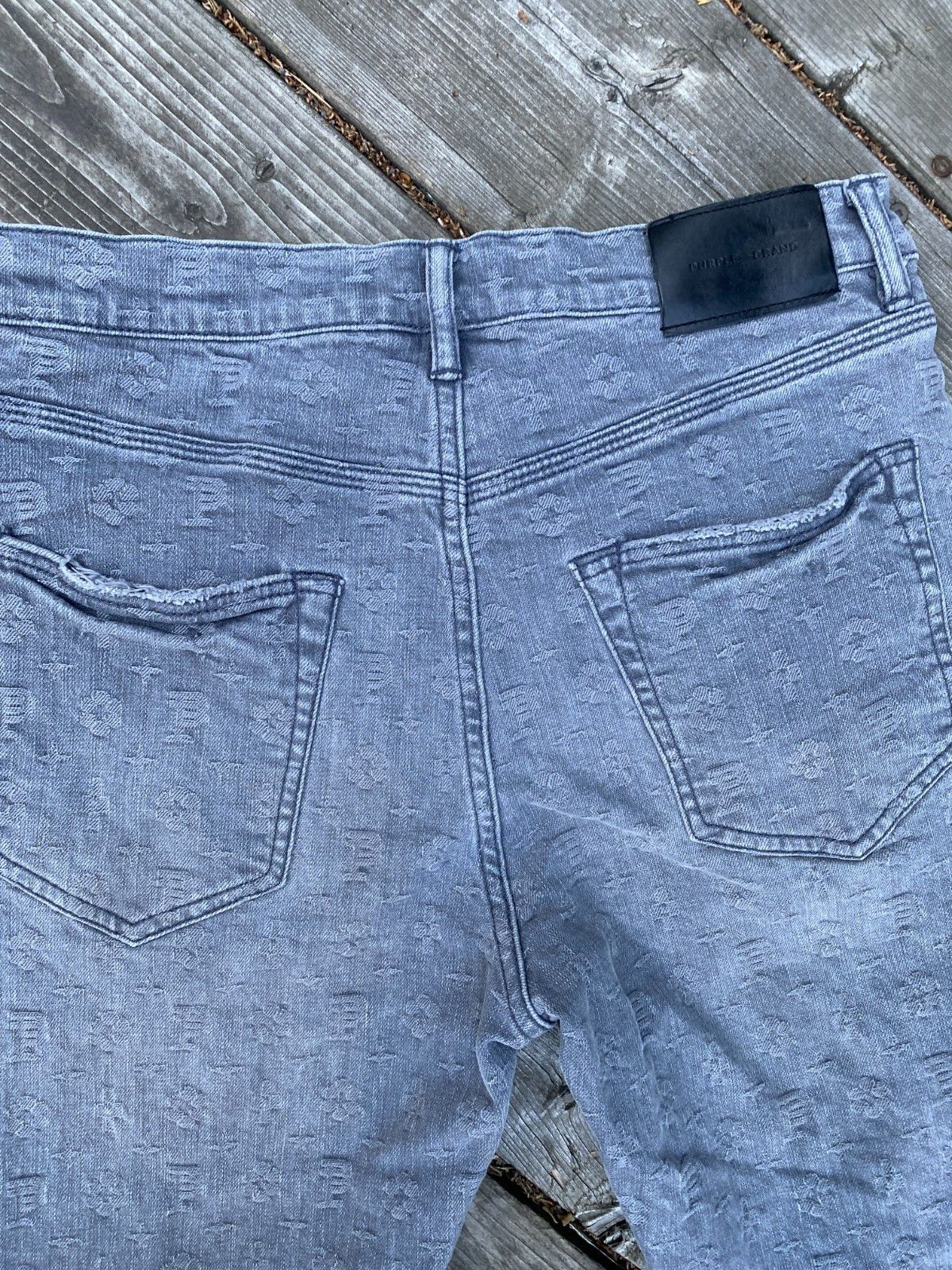 Purple Brand Purple Brand P001 Monogram Denim (Light Indigo Gray) Size 3 Size US 31 - 3 Thumbnail