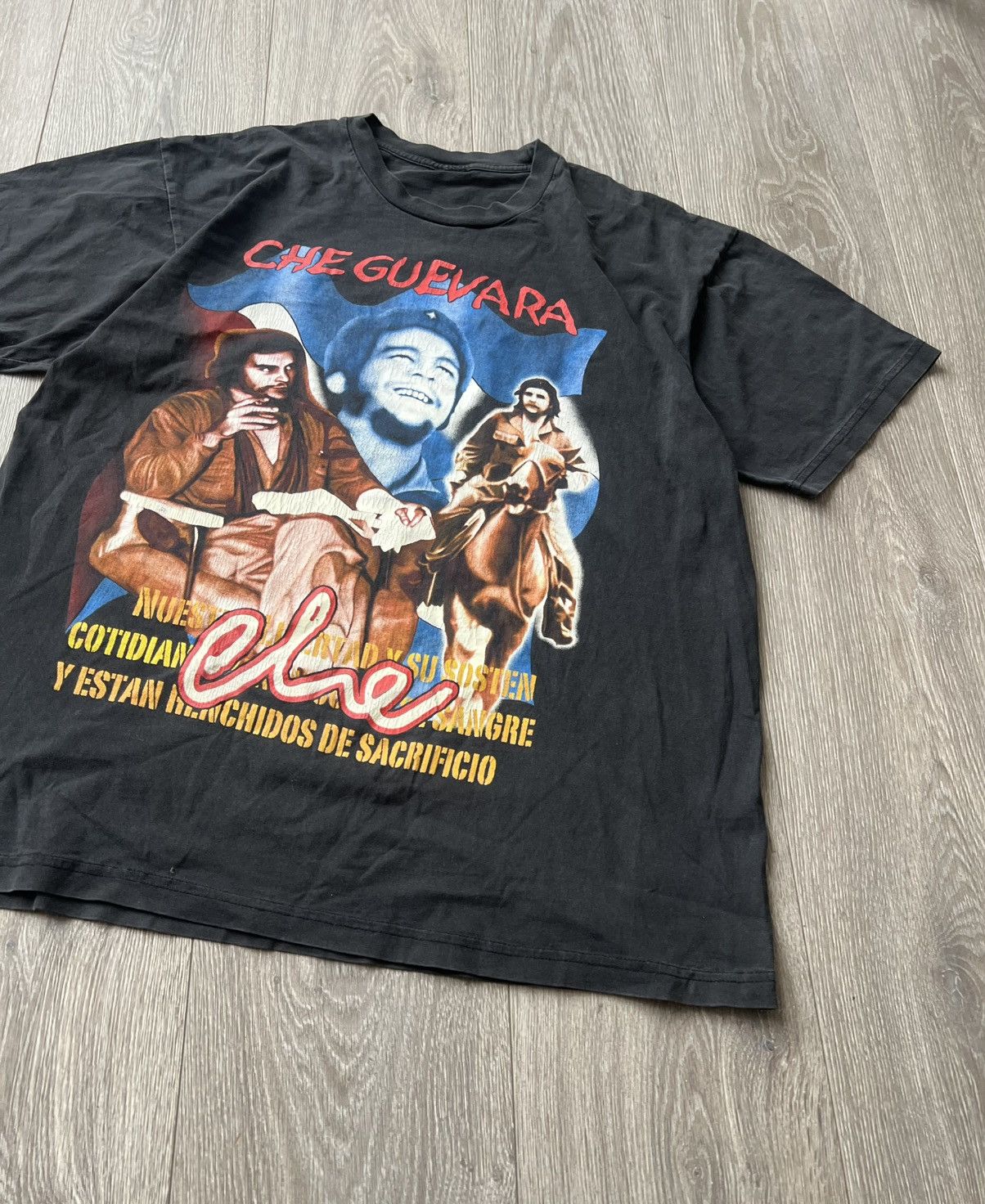 Band Tees Vintage Che Guevara T-shirt Y2K Size US XL / EU 56 / 4 - 9 Thumbnail