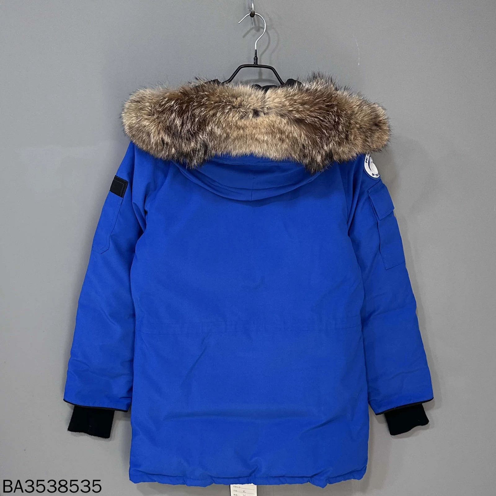 Canada Goose Blue Canada Goose Expedition Polar Bear Charity Mint XS Size US XS / EU 42 / 0 - 3 Thumbnail