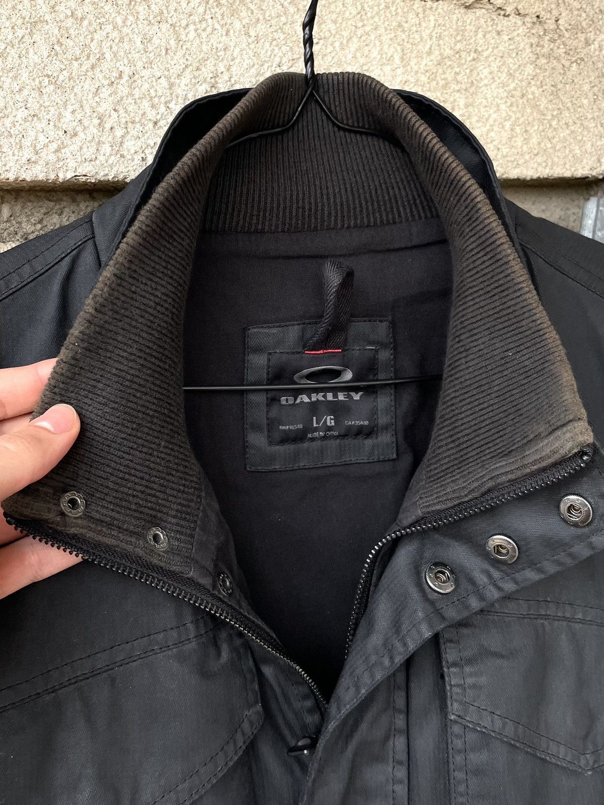 Oakley Vintage Y2K Oakley Metal Logo Avant Garde Military Jacket Size US L / EU 52-54 / 3 - 8 Thumbnail