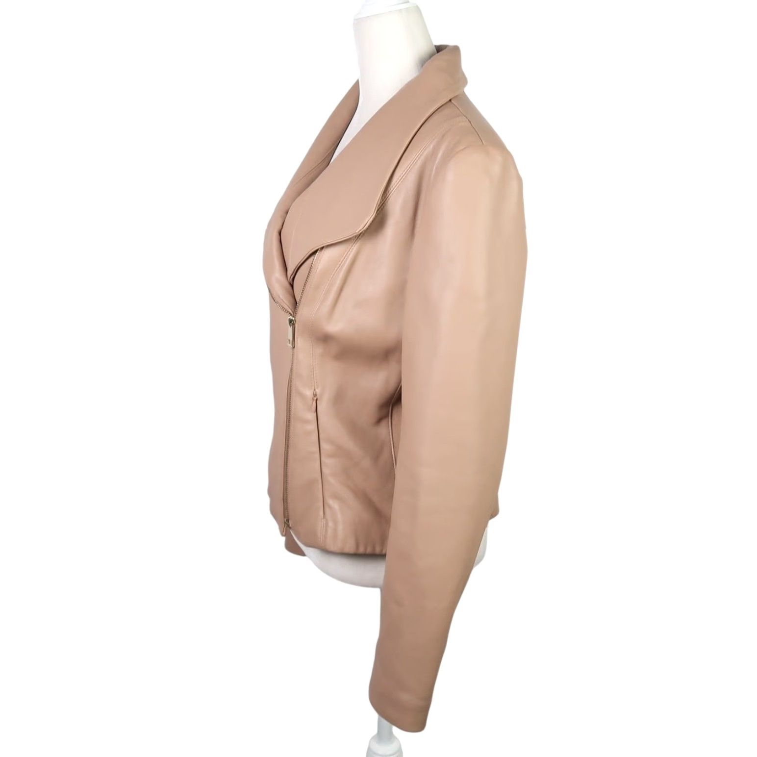Vintage Wilsons Leather Moto Jacket Tan Leather Zip Front Small Womens Jacket Short Casual Fall Spring zip front moto jacket tan leather small womens Size S / US 4 / IT 40 - 3 Thumbnail