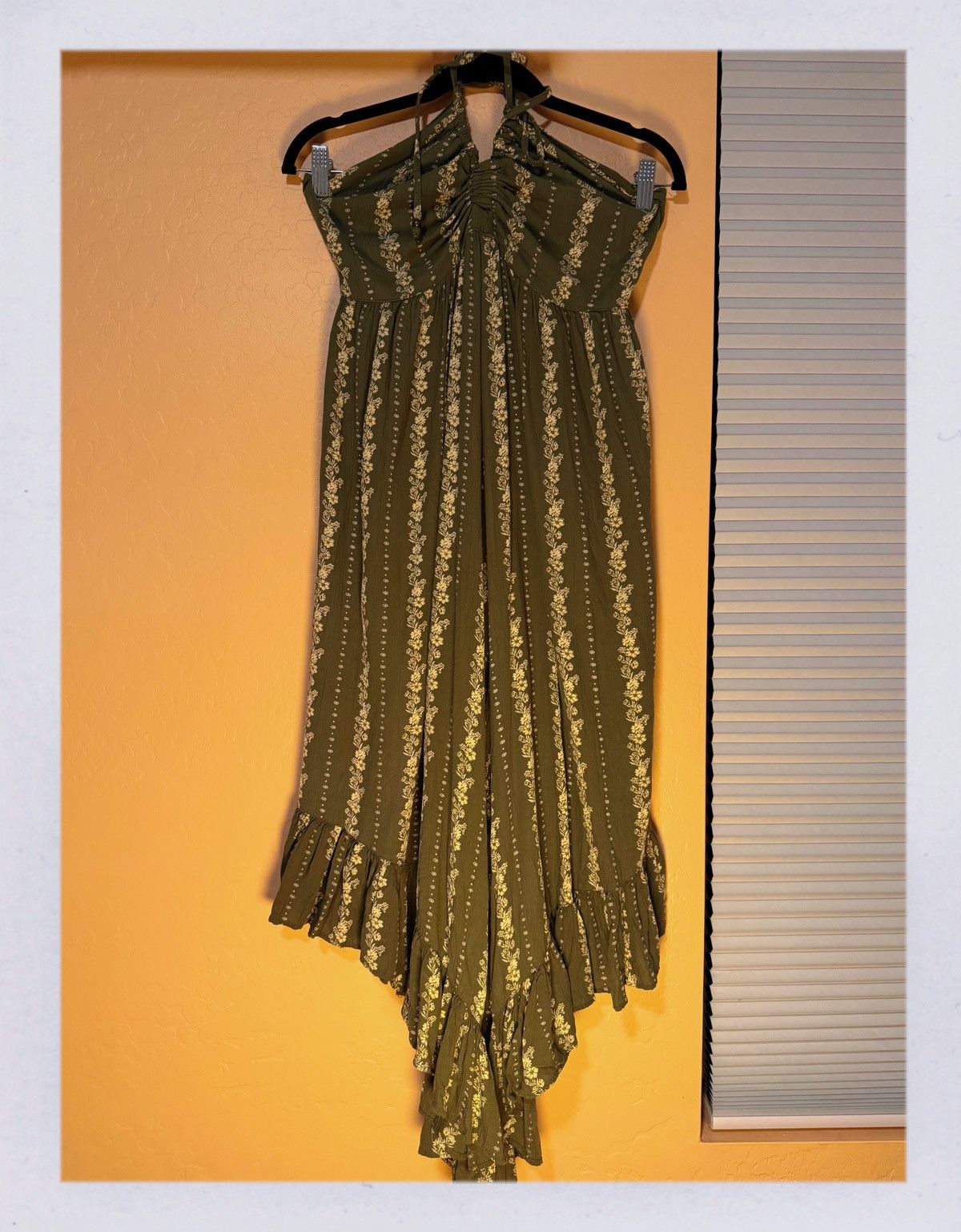 Other Boho Olive Green Floral Halter Jumpsuit – Ruffle Hem, Size L Size 34" / US 12 / IT 48 - 1 Thumbnail