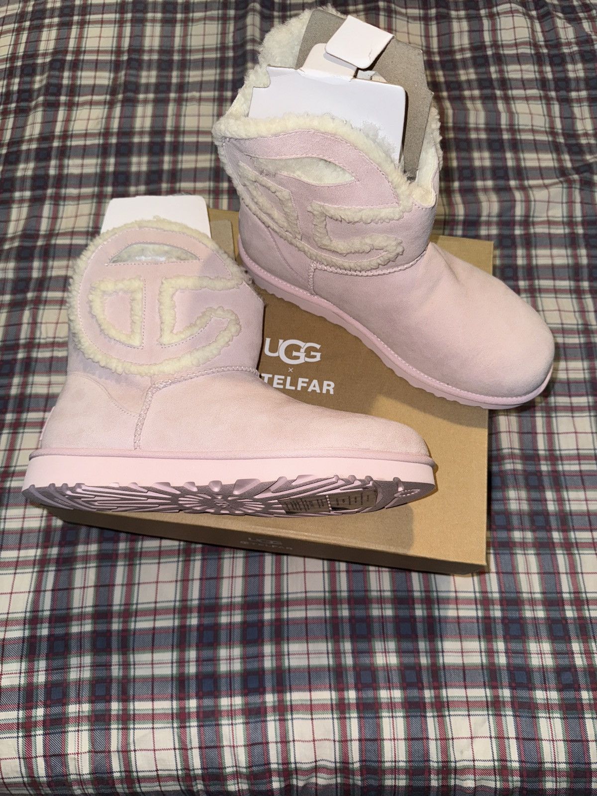 Telfar × Ugg UGG x Telfar Logo Mini Boot Pink Size US 11 / EU 44 - 2 Thumbnail