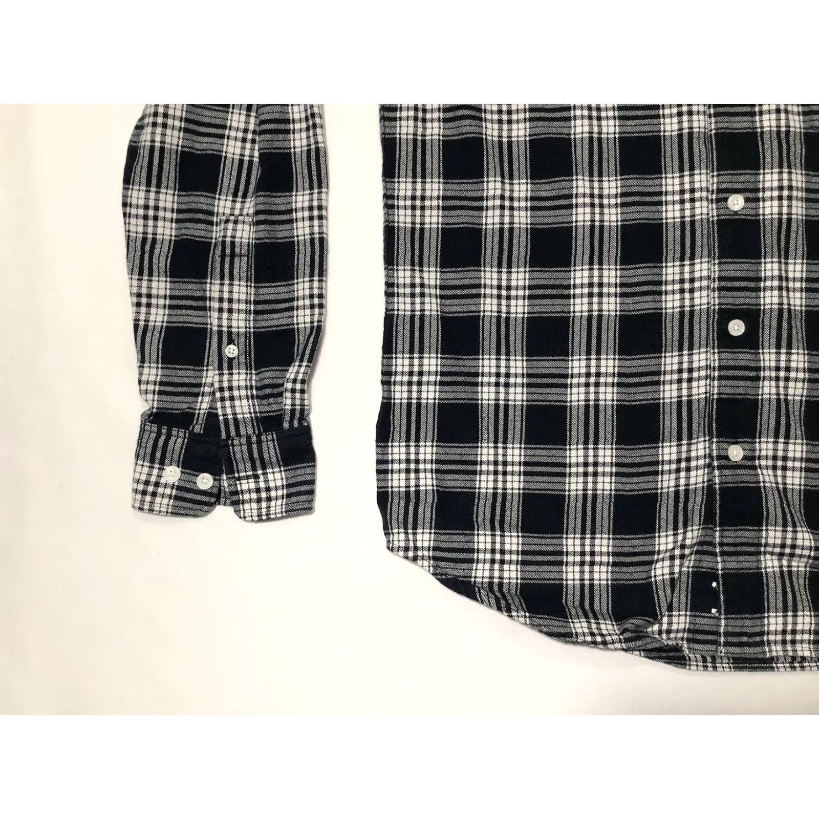 American Apparel VINTAGE? No. American Apparel Shirt Mens Medium Black White Plaid Flannel Button Long Sleeve Size US M / EU 48-50 / 2 - 3 Thumbnail