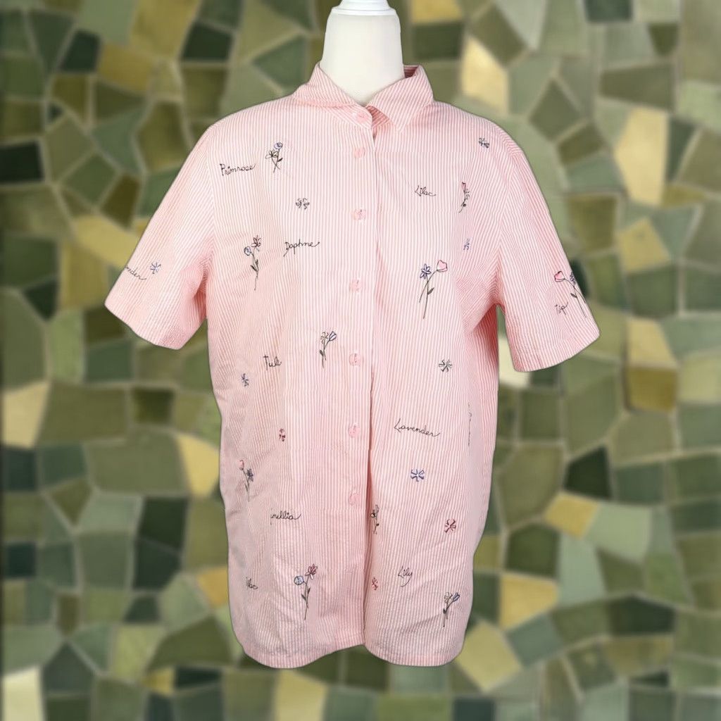 Vintage VINTAGE Koret Pink and White Stripe Flower Embroidered Button-Down Top M Shirt Womens 90s Casual Floral Size M / US 6-8 / IT 42-44 - 1 Thumbnail