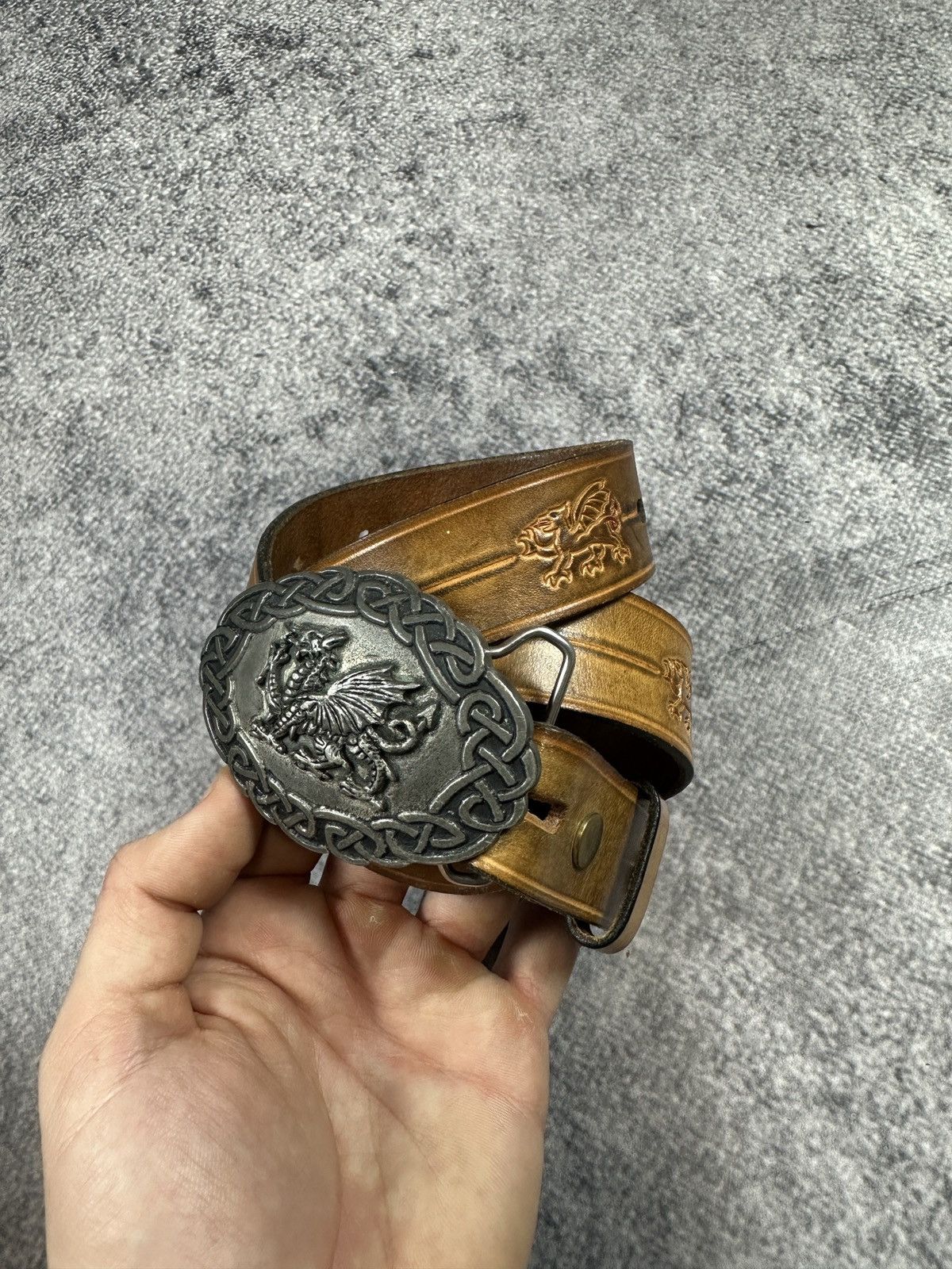 Vintage Vintage Y2K Dragon Logo Belts Leather Streetwear Rare Items Size ONE SIZE - 1 Thumbnail
