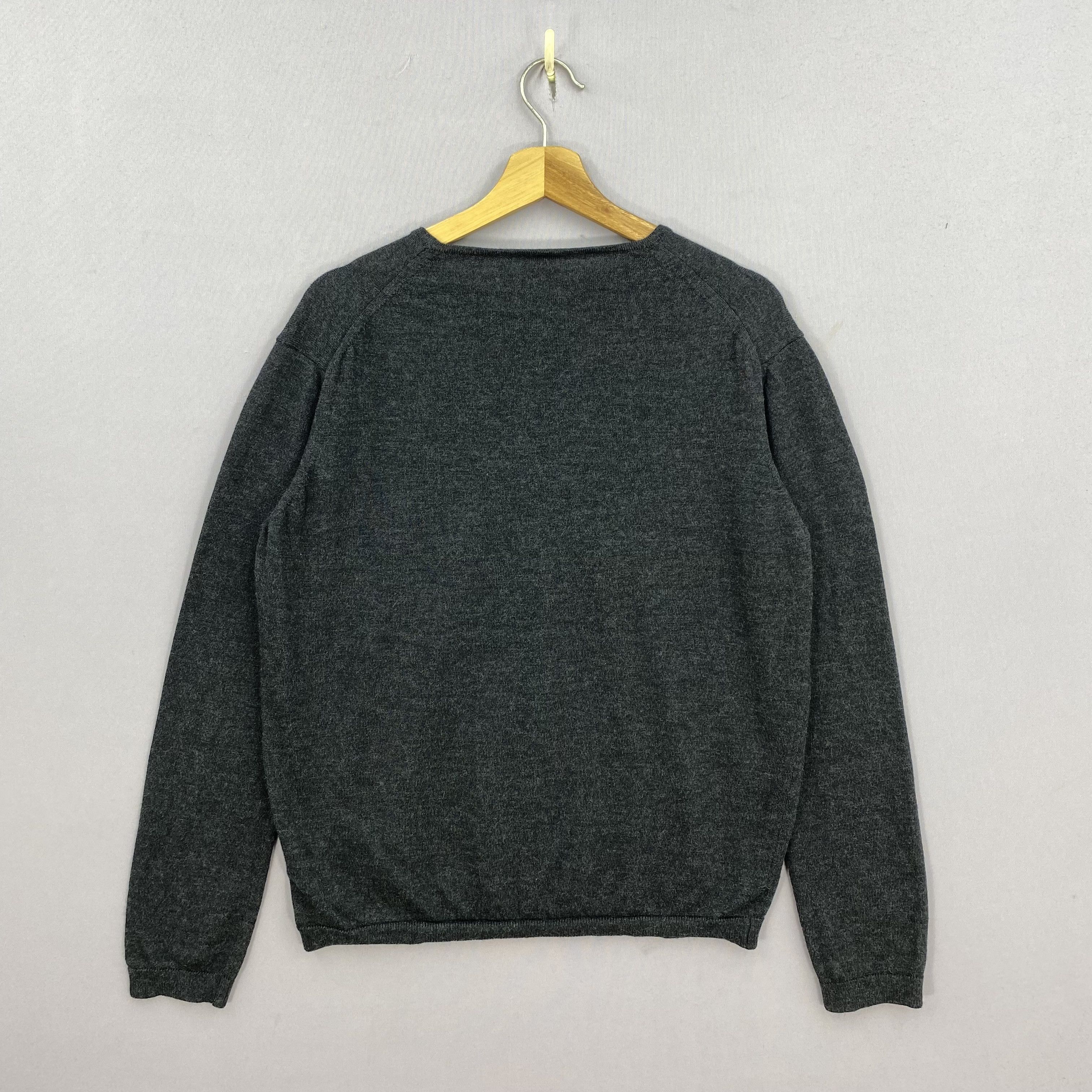 Armani Collezioni Vintage Armani Collezioni Wool Knit Sweater V-Neck Jumper Size US M / EU 48-50 / 2 - 3 Thumbnail