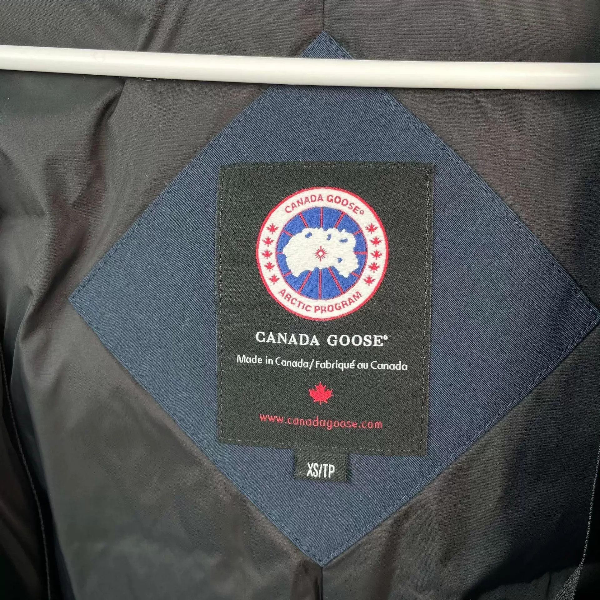 Canada Goose Canada Goose hooded down coat XS navy blue 95 New Size XS / US 0-2 / IT 36-38 - 5 Thumbnail