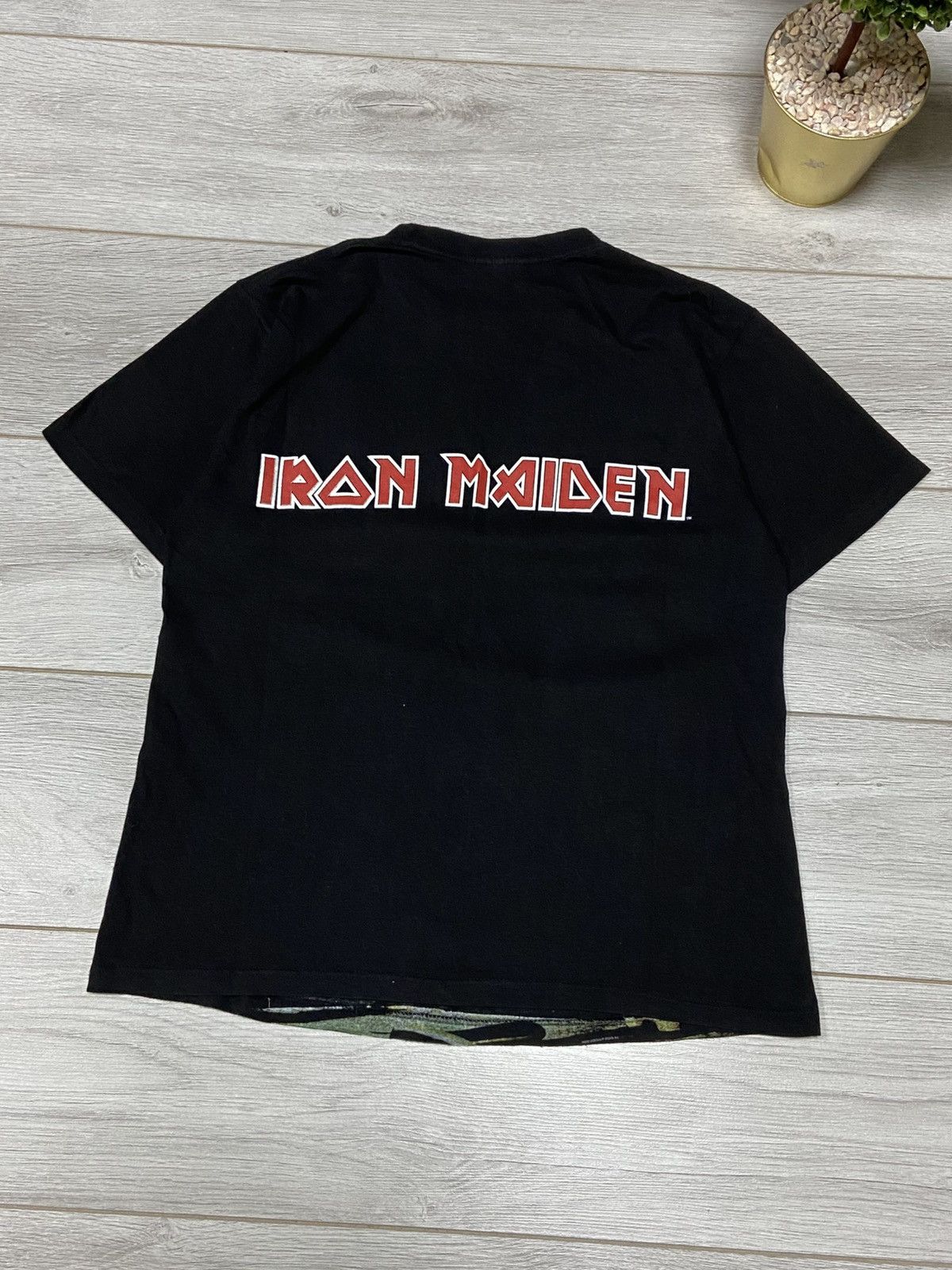 Vintage Iron Maiden 2004 overprint vintage t-shirt Size US M / EU 48-50 / 2 - 8 Thumbnail