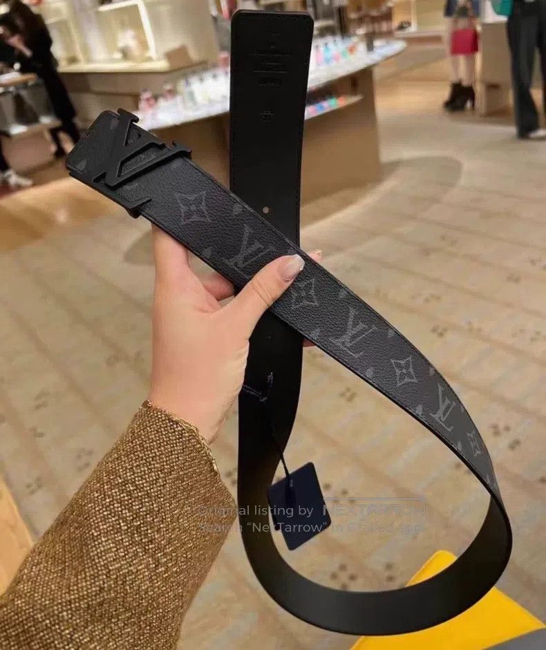 Louis Vuitton Louis Vuitton Darth Vader presbyopic belt Size ONE SIZE - 3 Thumbnail