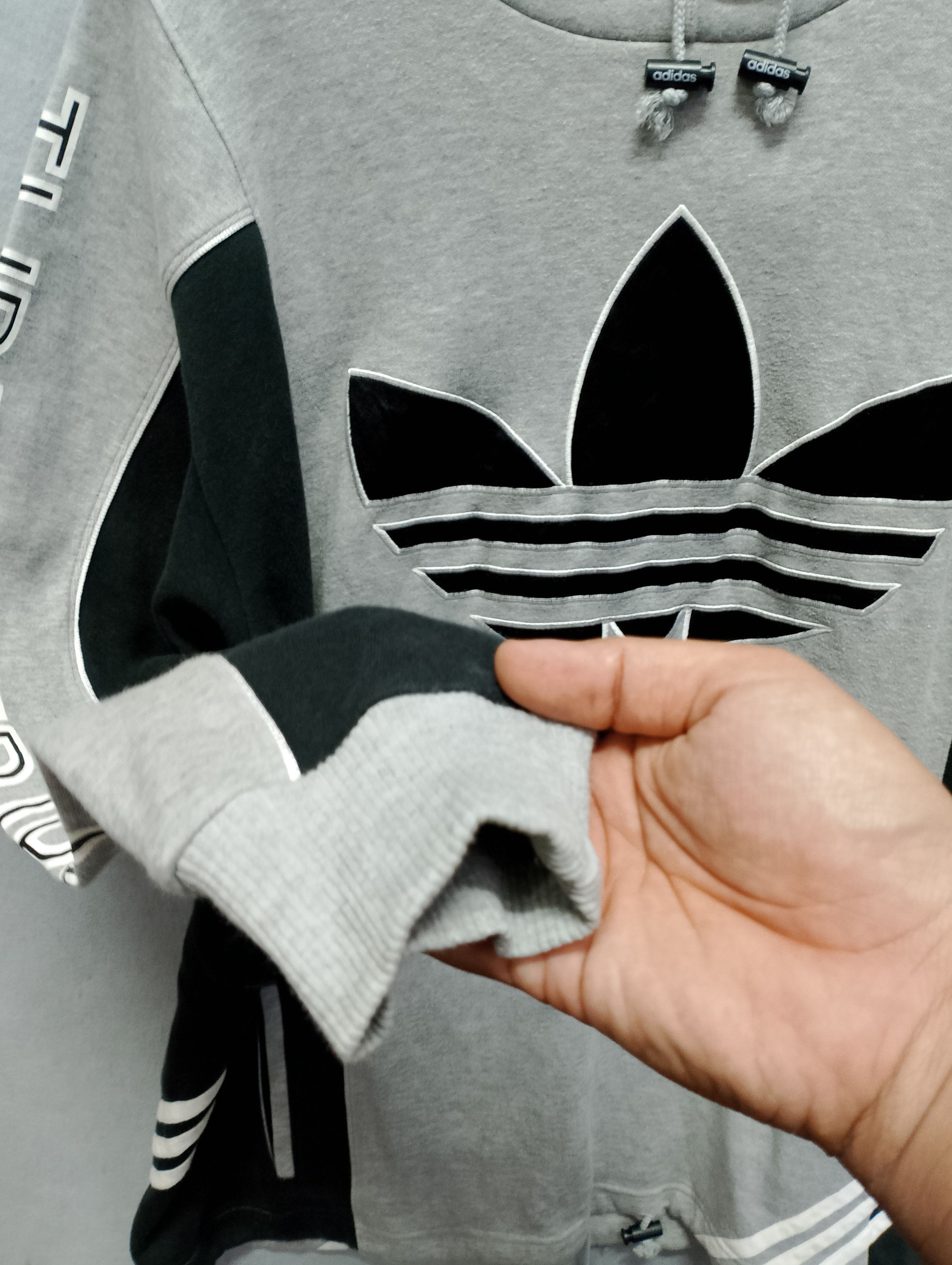 Adidas Vintage Adidas Trefoil Hoodie Made in Japan Size US L / EU 52-54 / 3 - 7 Thumbnail