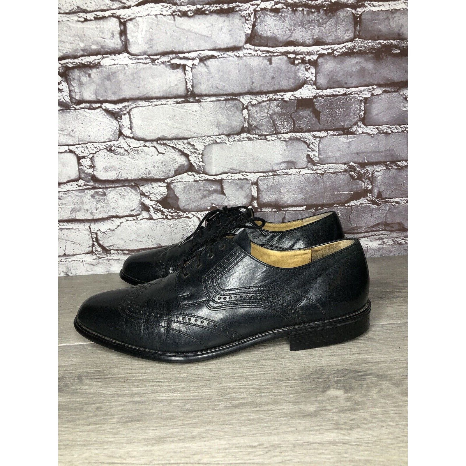 Other M. JOHN Classic Black Leather Wingtip Oxford Lace Dress Shoe Size US 10 / EU 43 - 1 Thumbnail