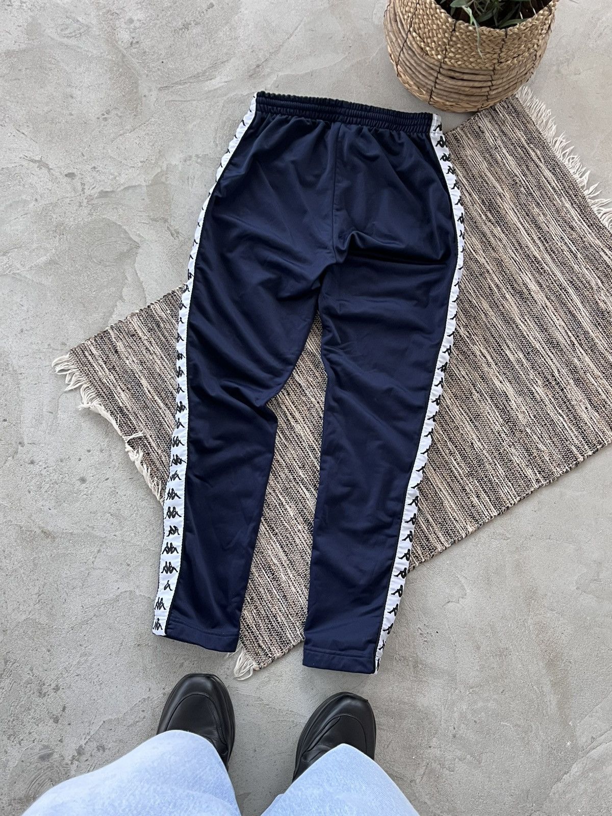 Kappa Vintage Kappa Navy Side Stripes Sportswear Sweatpants Y2K Size US 32 / EU 48 - 2 Thumbnail