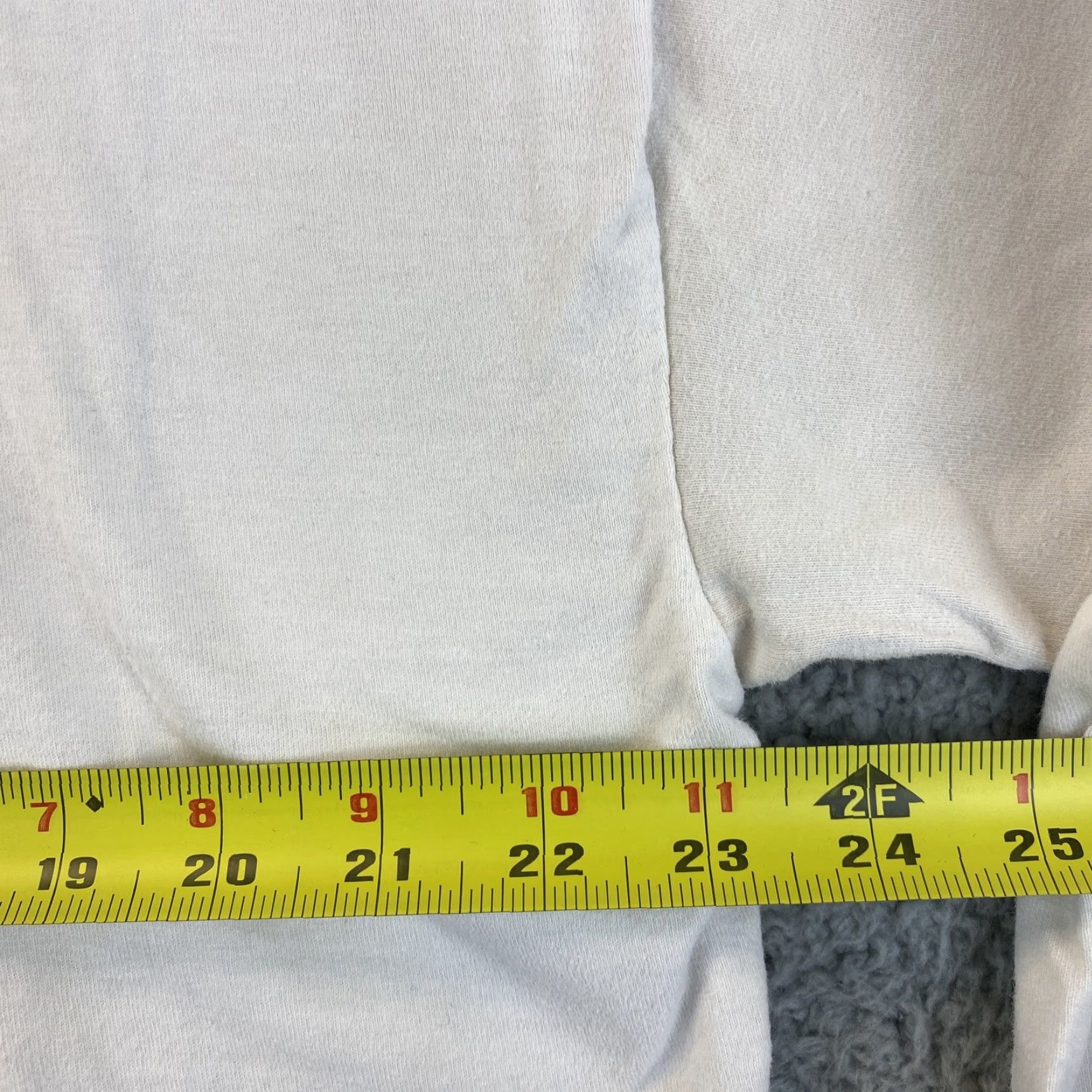 Hanes Hanes Disney 90s Long Sleeve Shirt Adult 2XL White Casual Crew Neck Mens Size US XXL / EU 58 / 5 - 5 Thumbnail