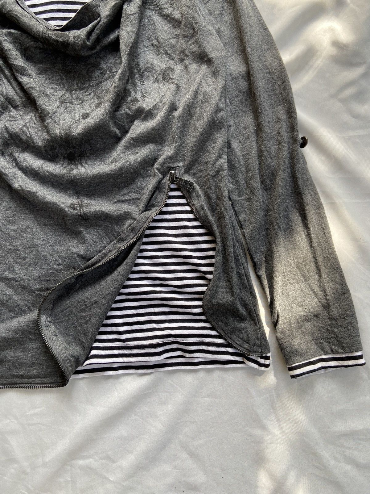 BERNINGS SHO CROSS NECKLACE DOUBLER LAYER STRIPED LONG SLEEVE Size US M / EU 48-50 / 2 - 4 Thumbnail