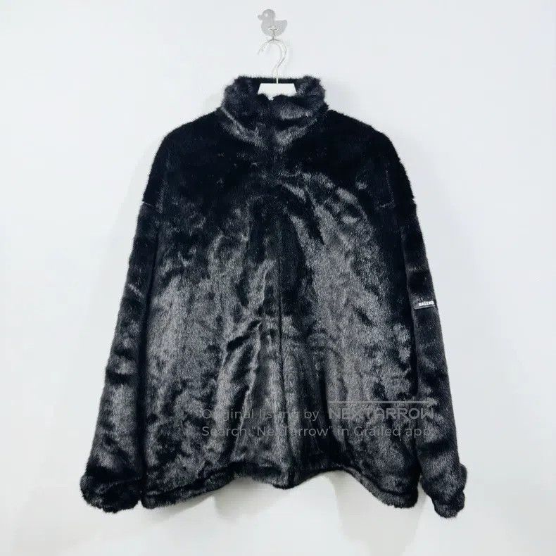 Balenciaga Balenciaga Sleeve Label Logo Fur Coat Size US S / EU 44-46 / 1 - 1 Thumbnail